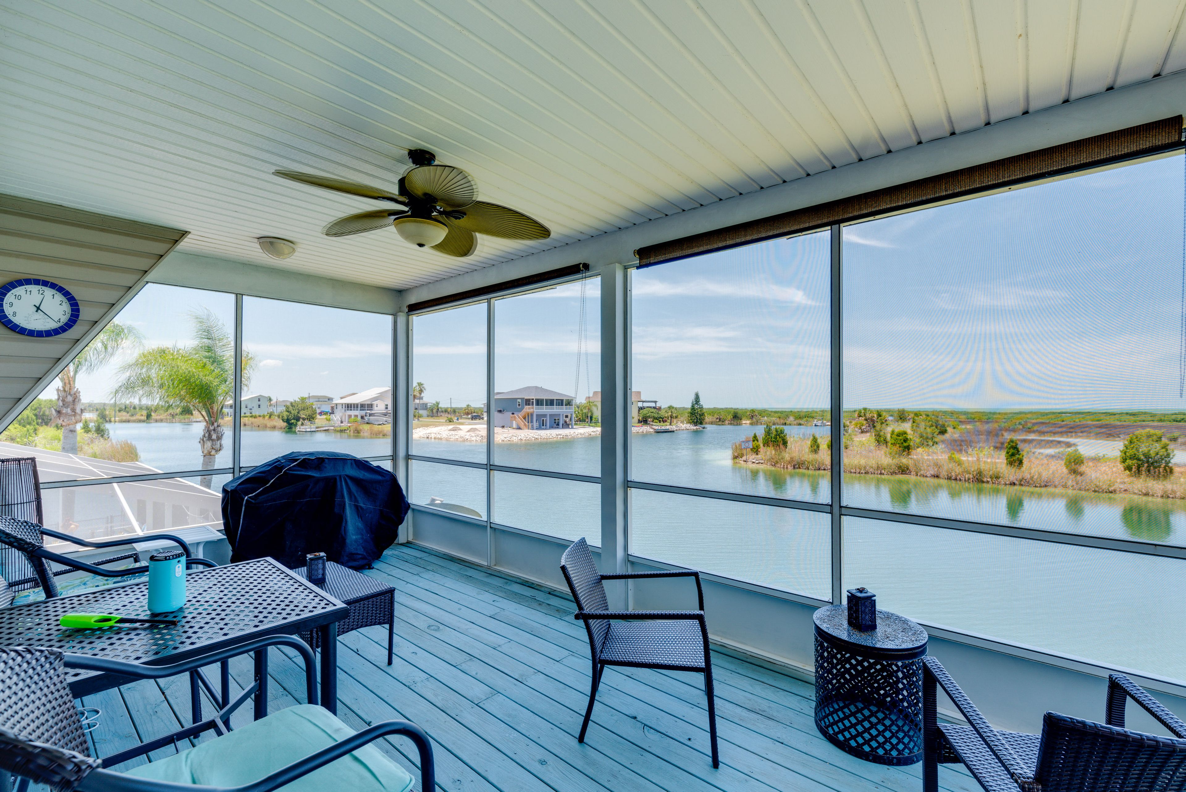 Screened-In Porch