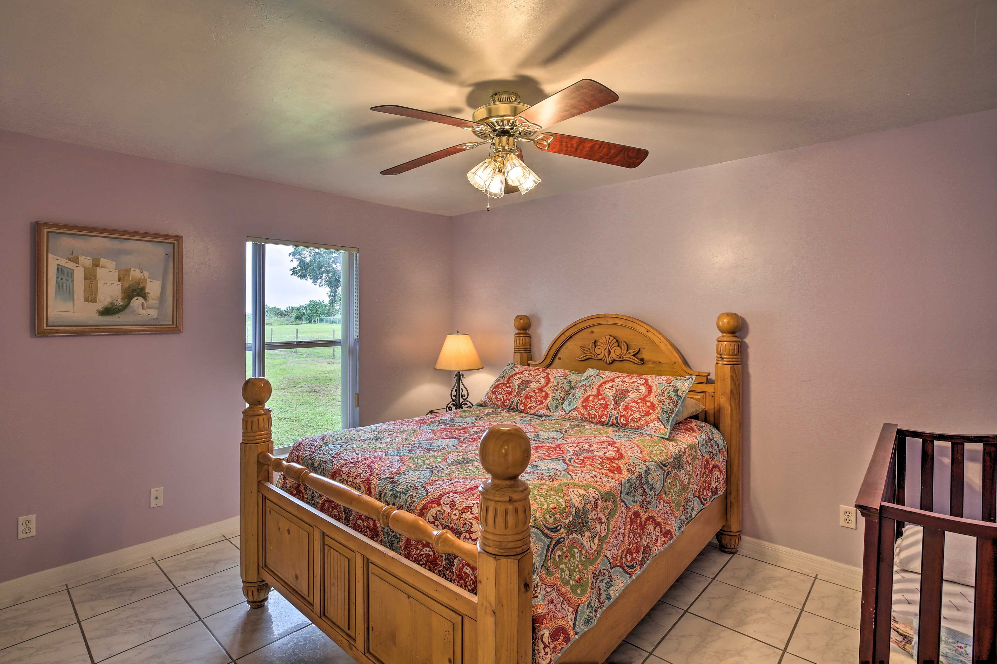 Bedroom 2 | Queen Bed