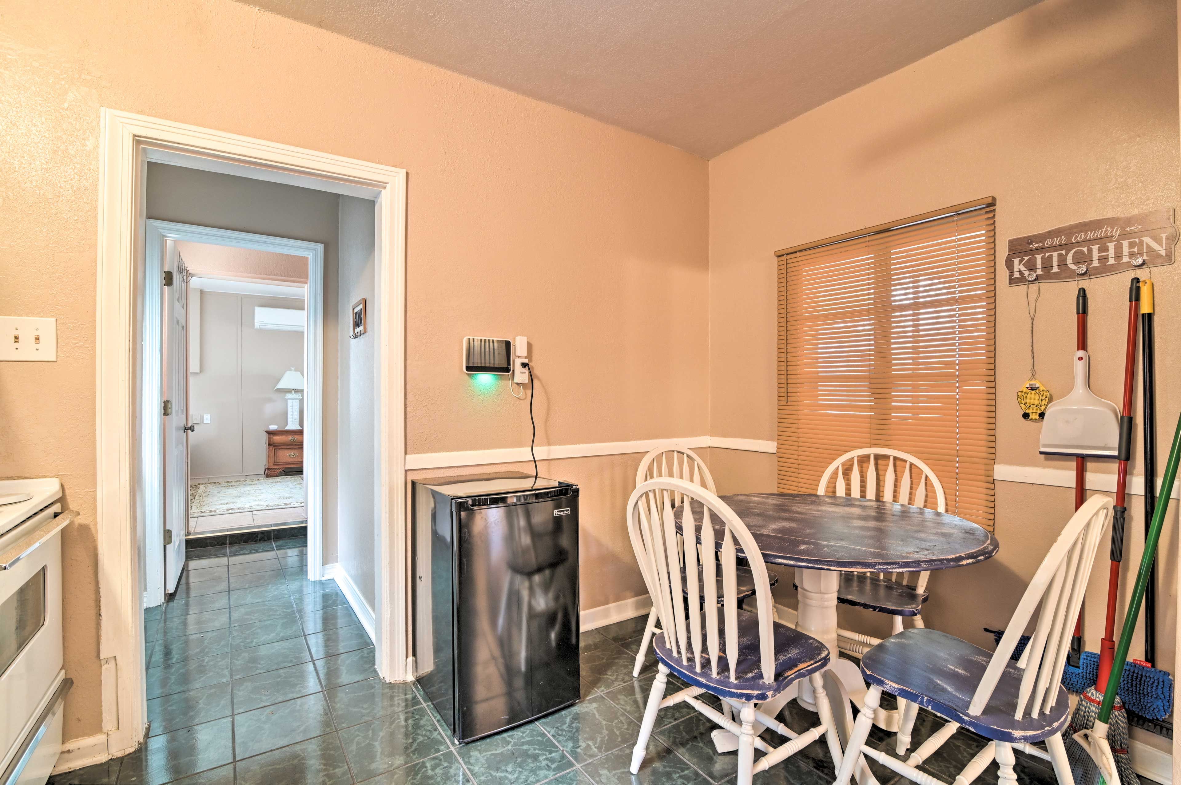 Fully Equipped Kitchen | Crock-Pot