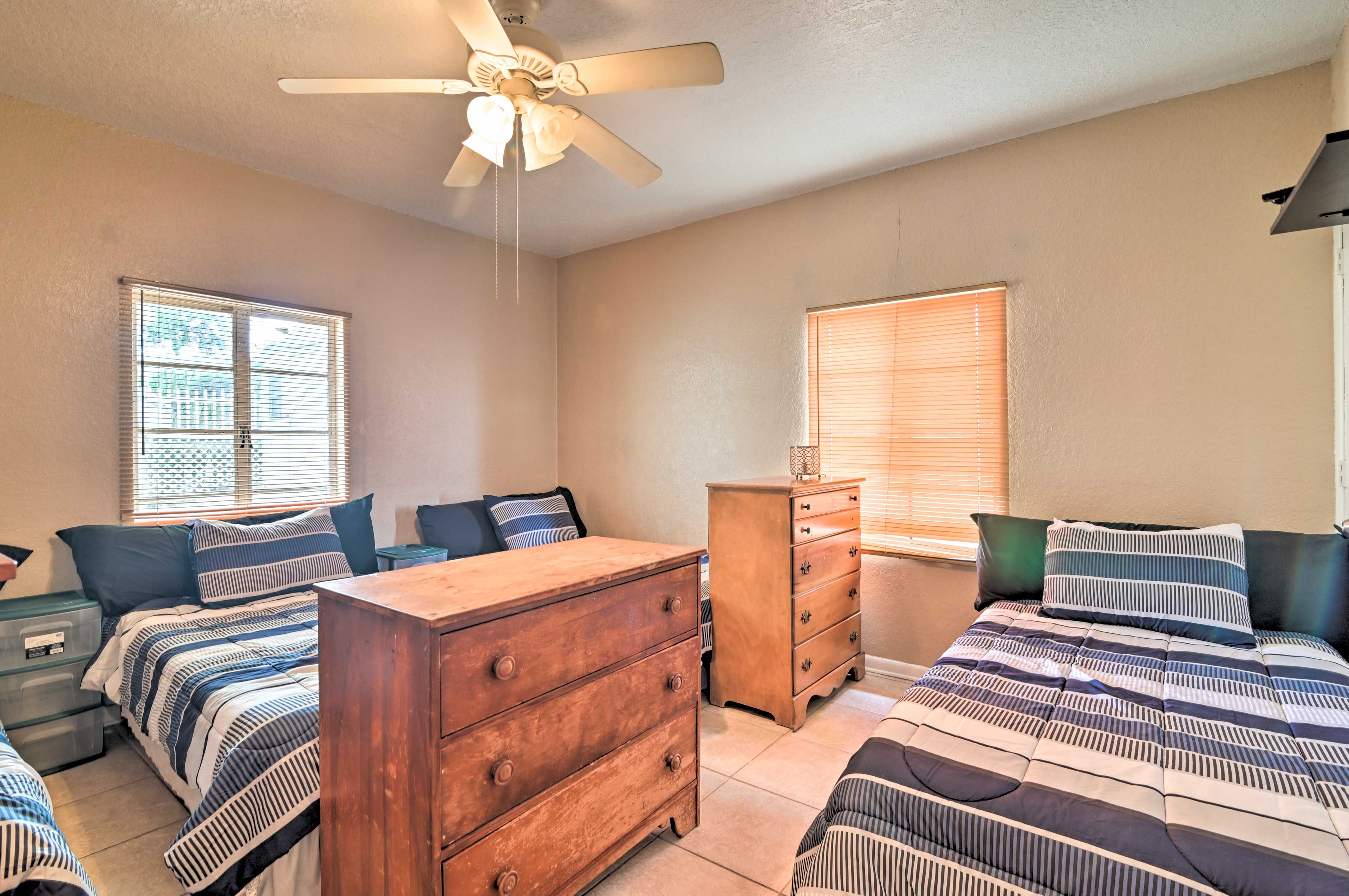 Bedroom 3 | 4 Twin Beds