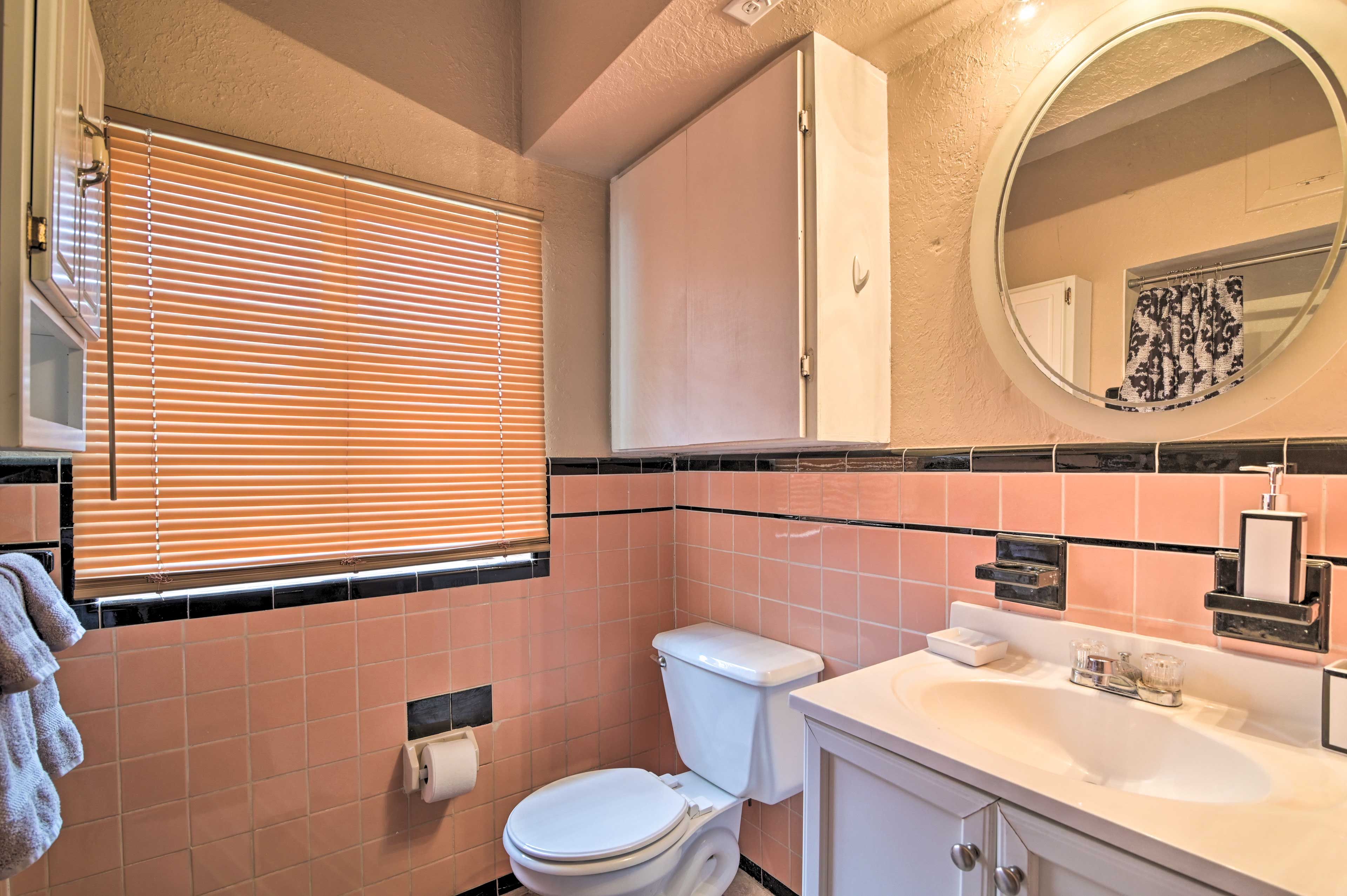 Full Bathroom