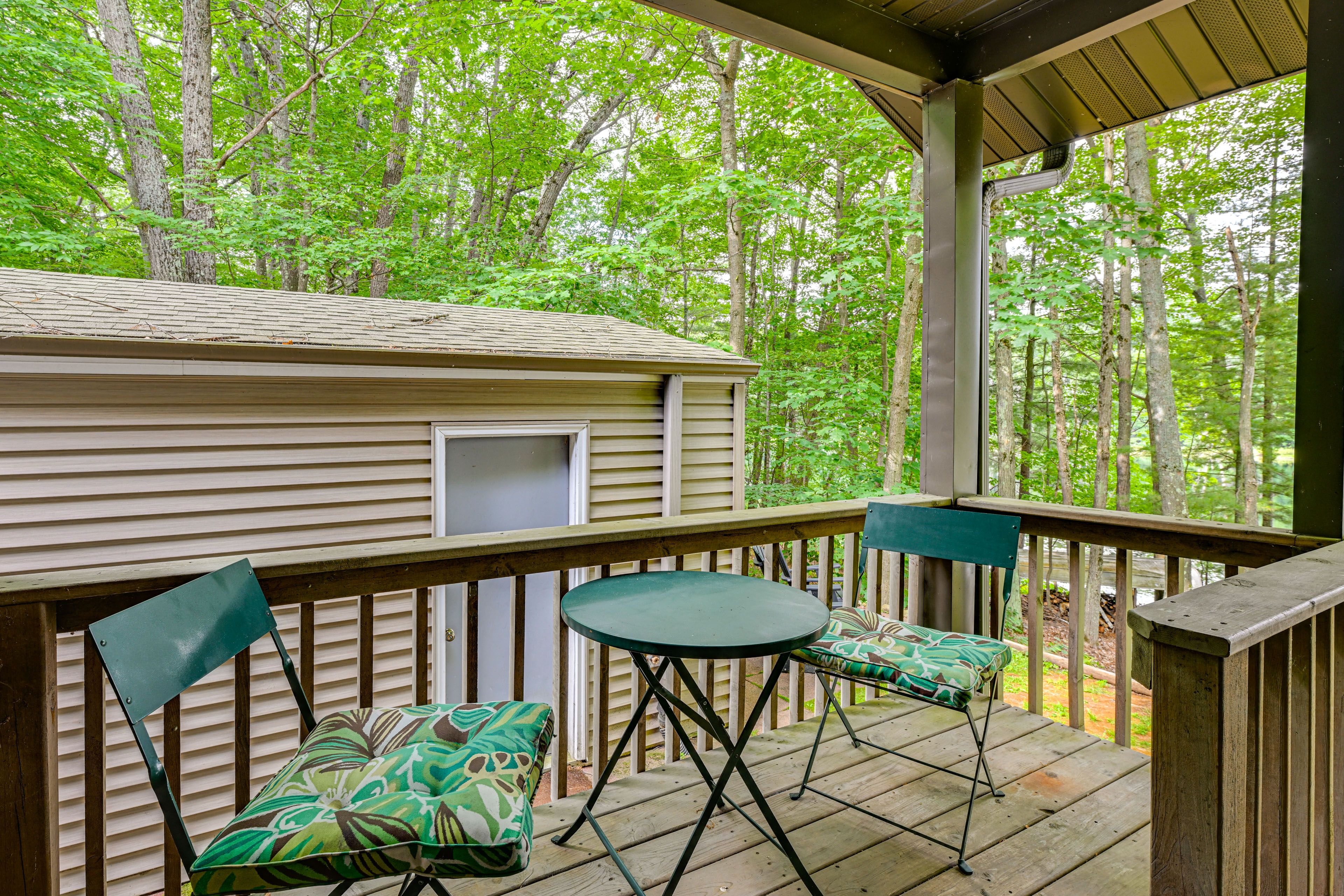 Exterior | Covered Deck | Outdoor Dining Area