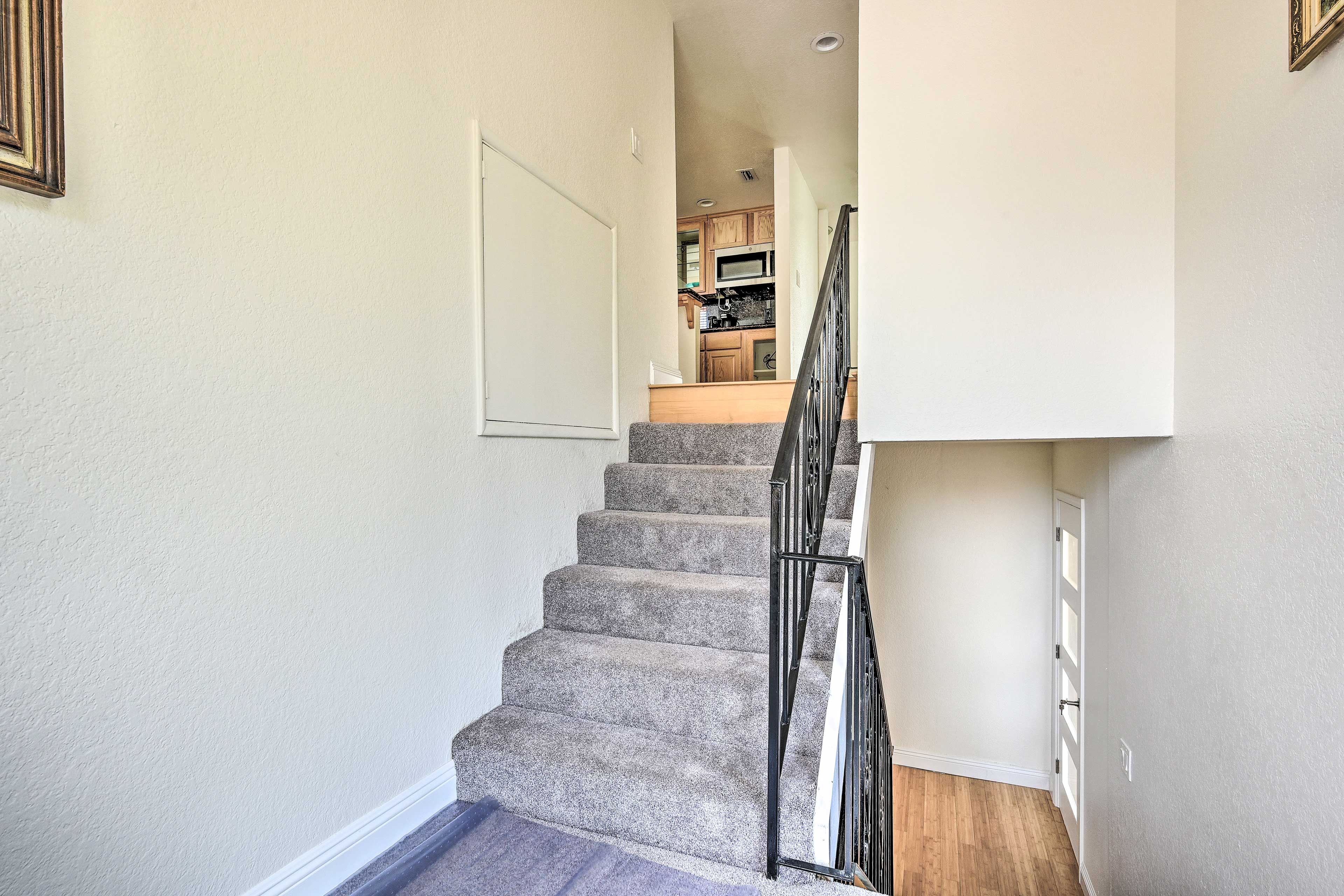 Stairs to 2nd Level