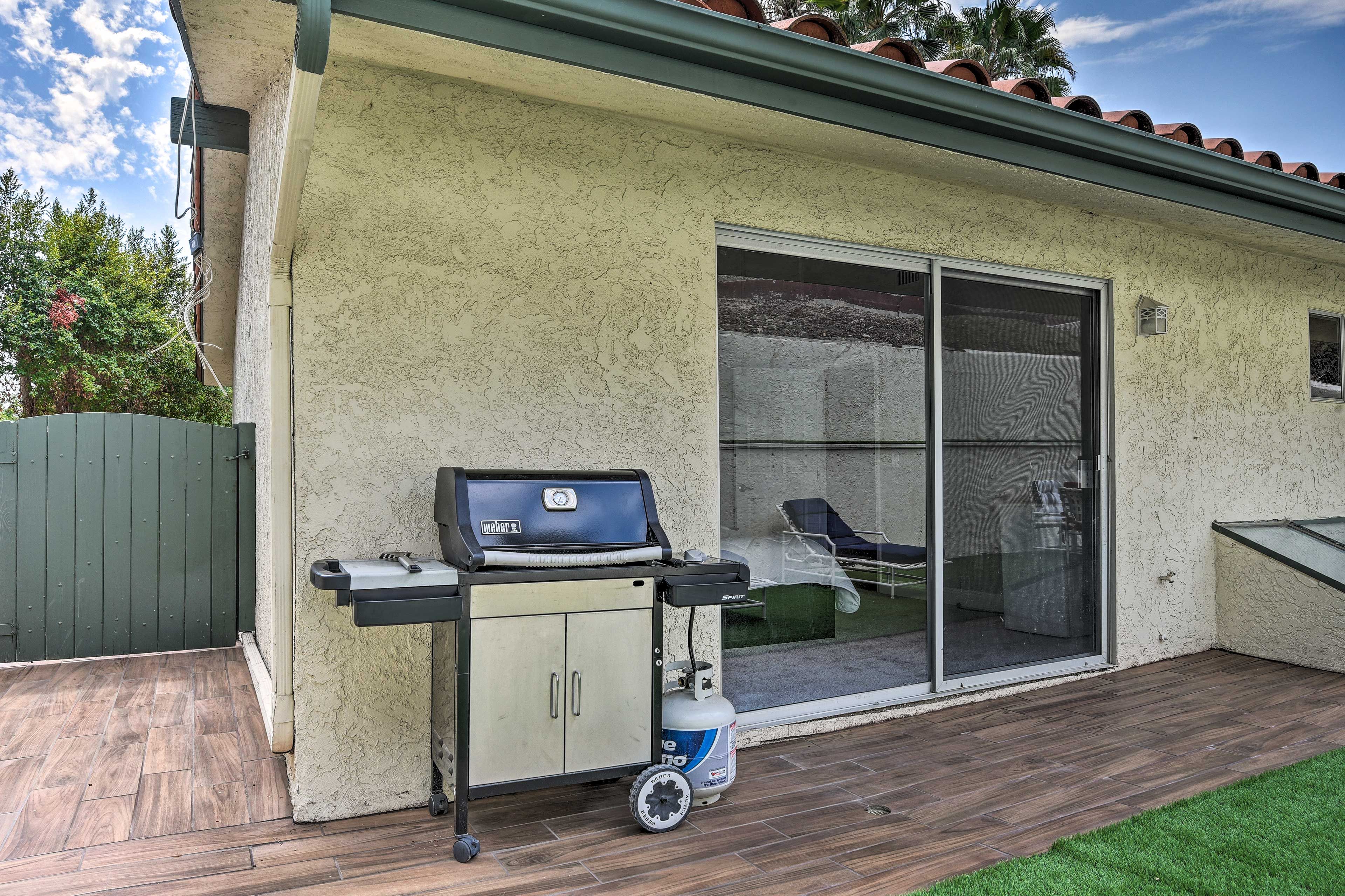 Private Patio | Gas Grill