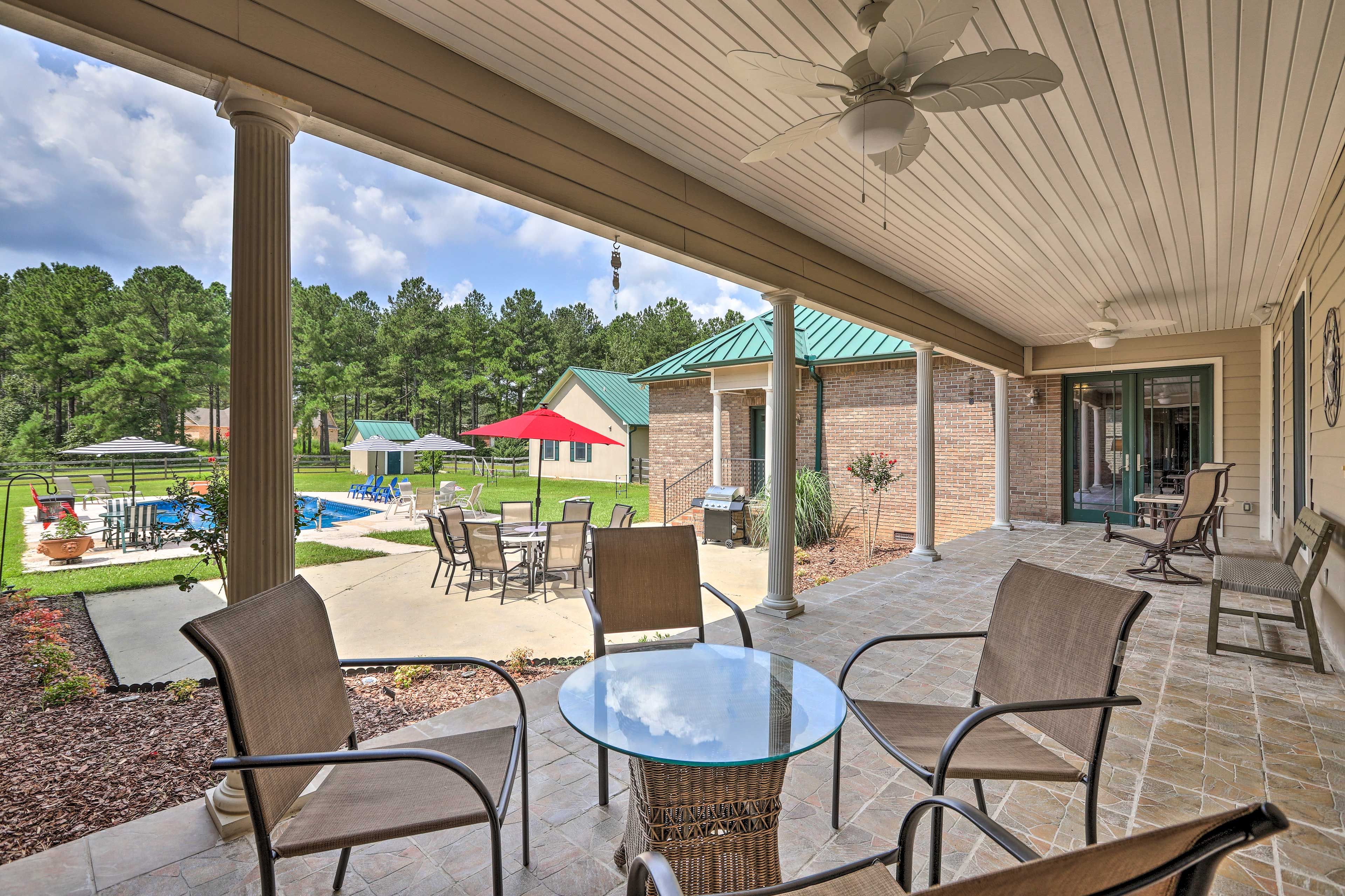 Back Yard | Private Pool