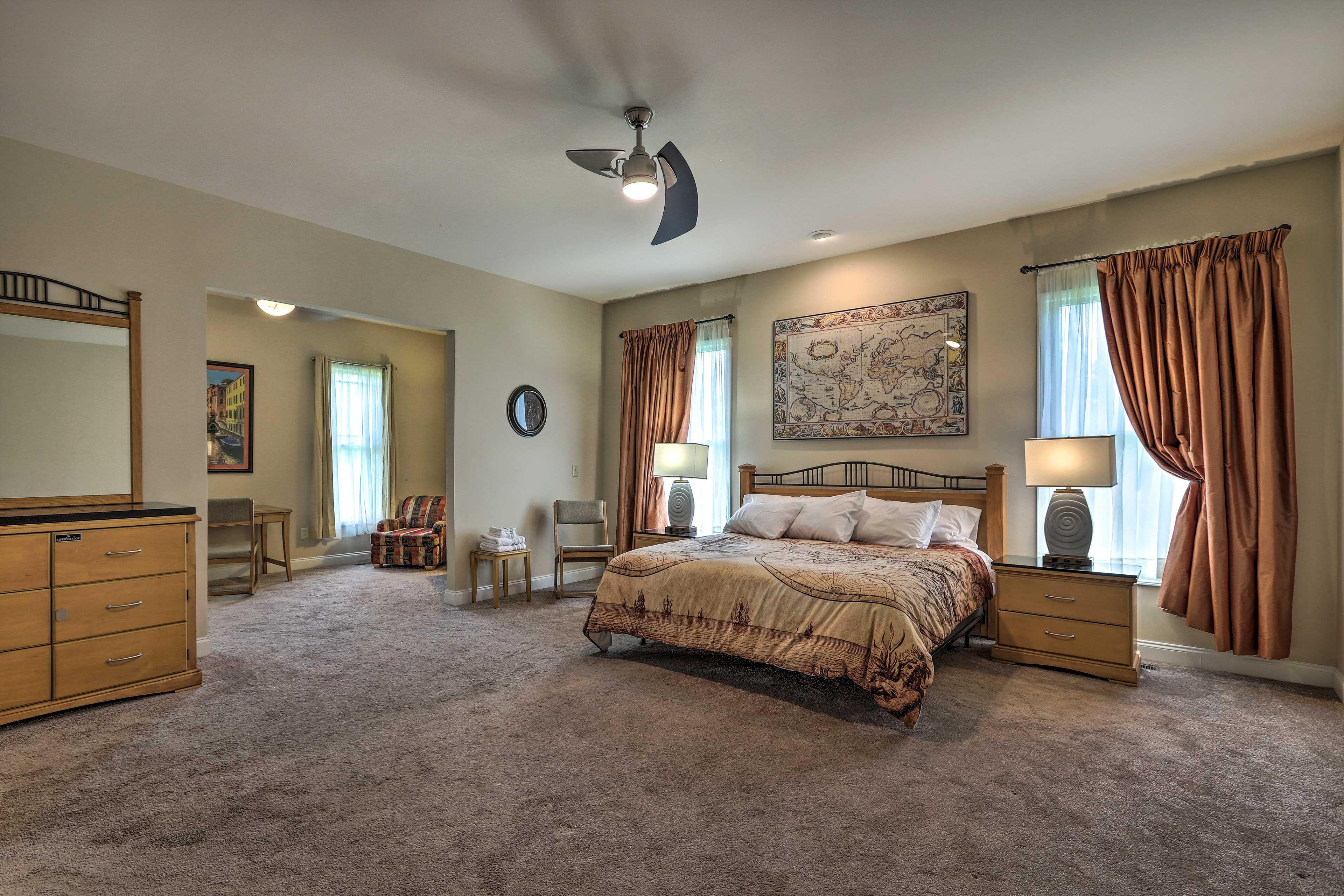 Bedroom 1 | King Bed