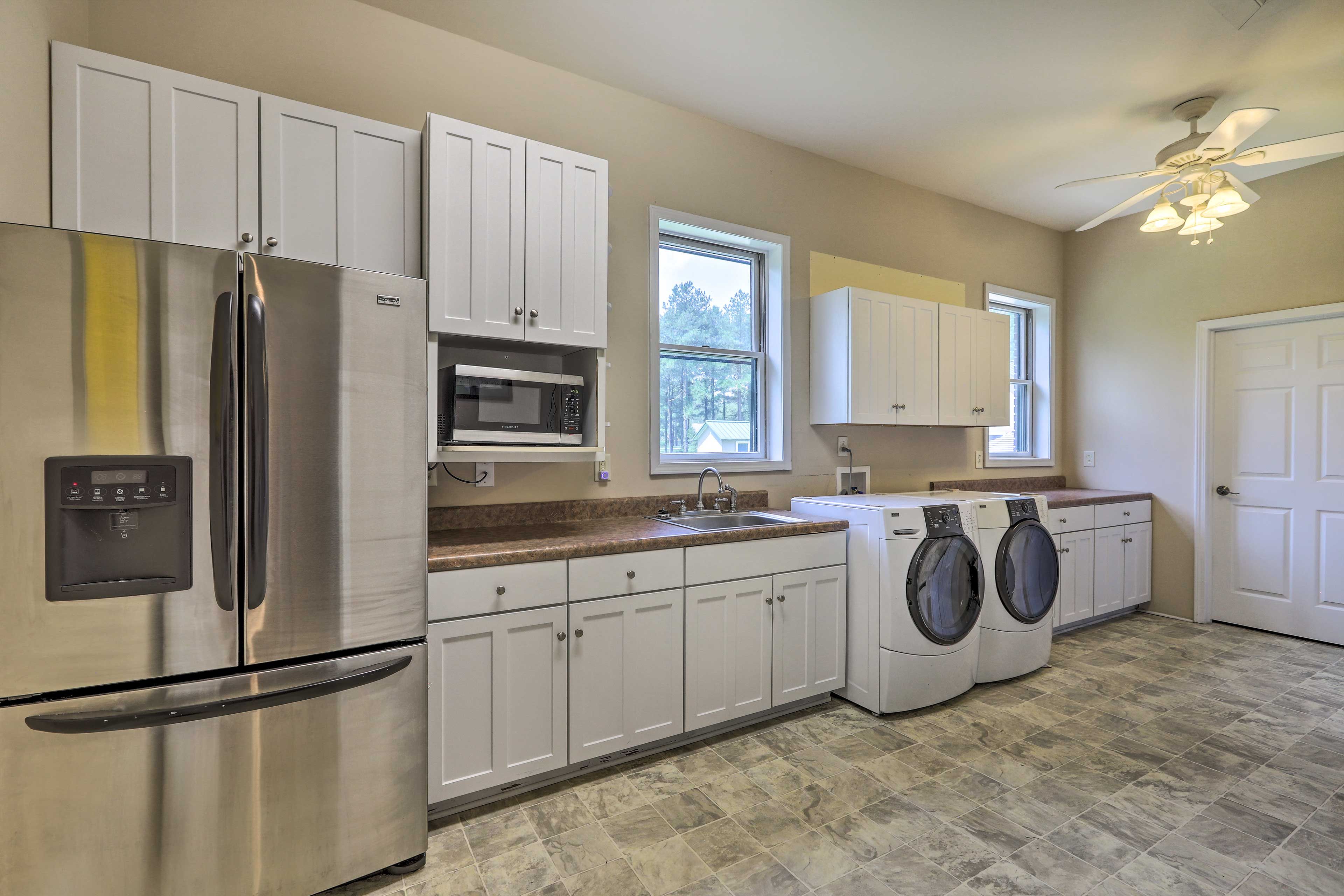 Laundry Room | Laundry Detergent Provided
