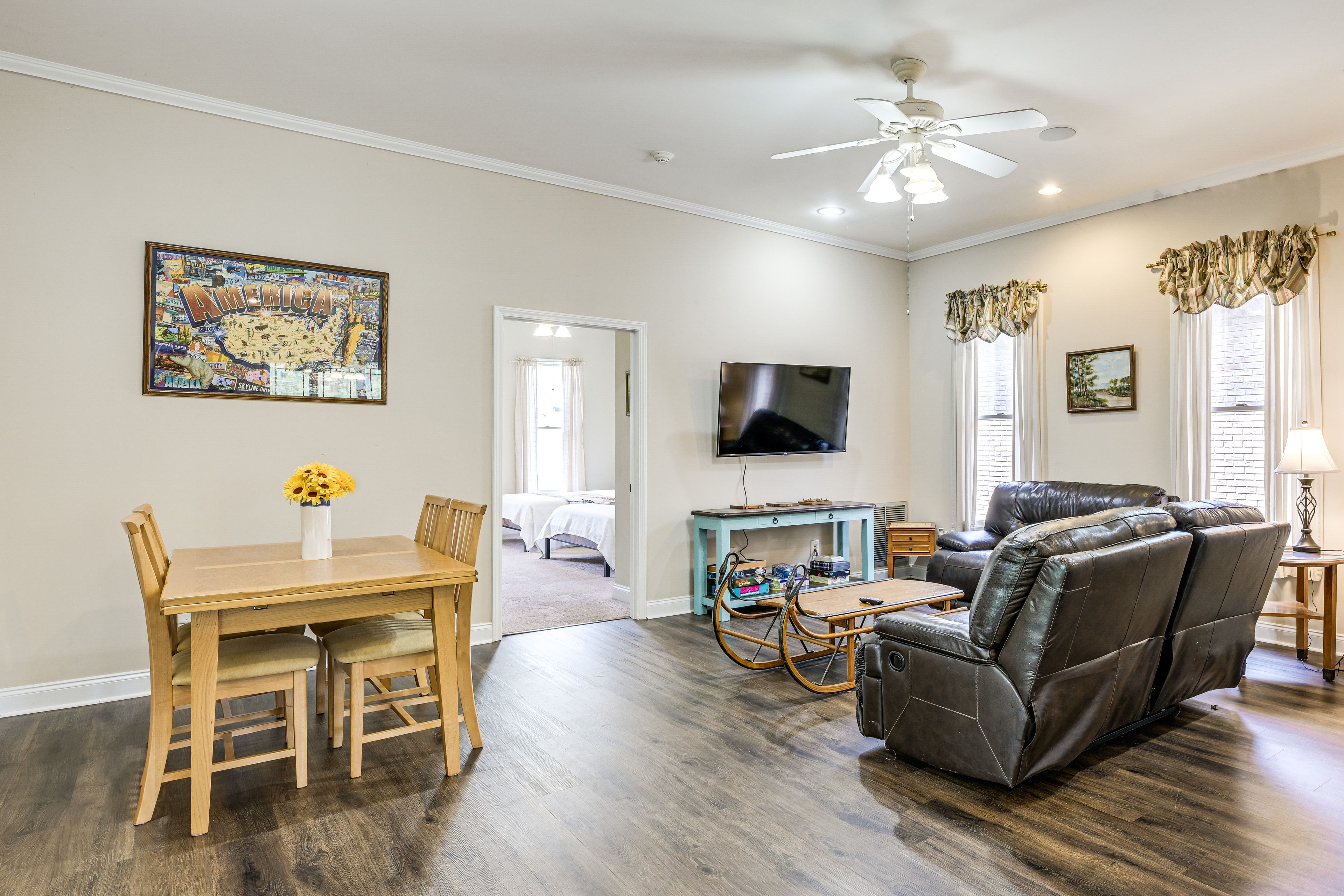 Family Room | Smart TV