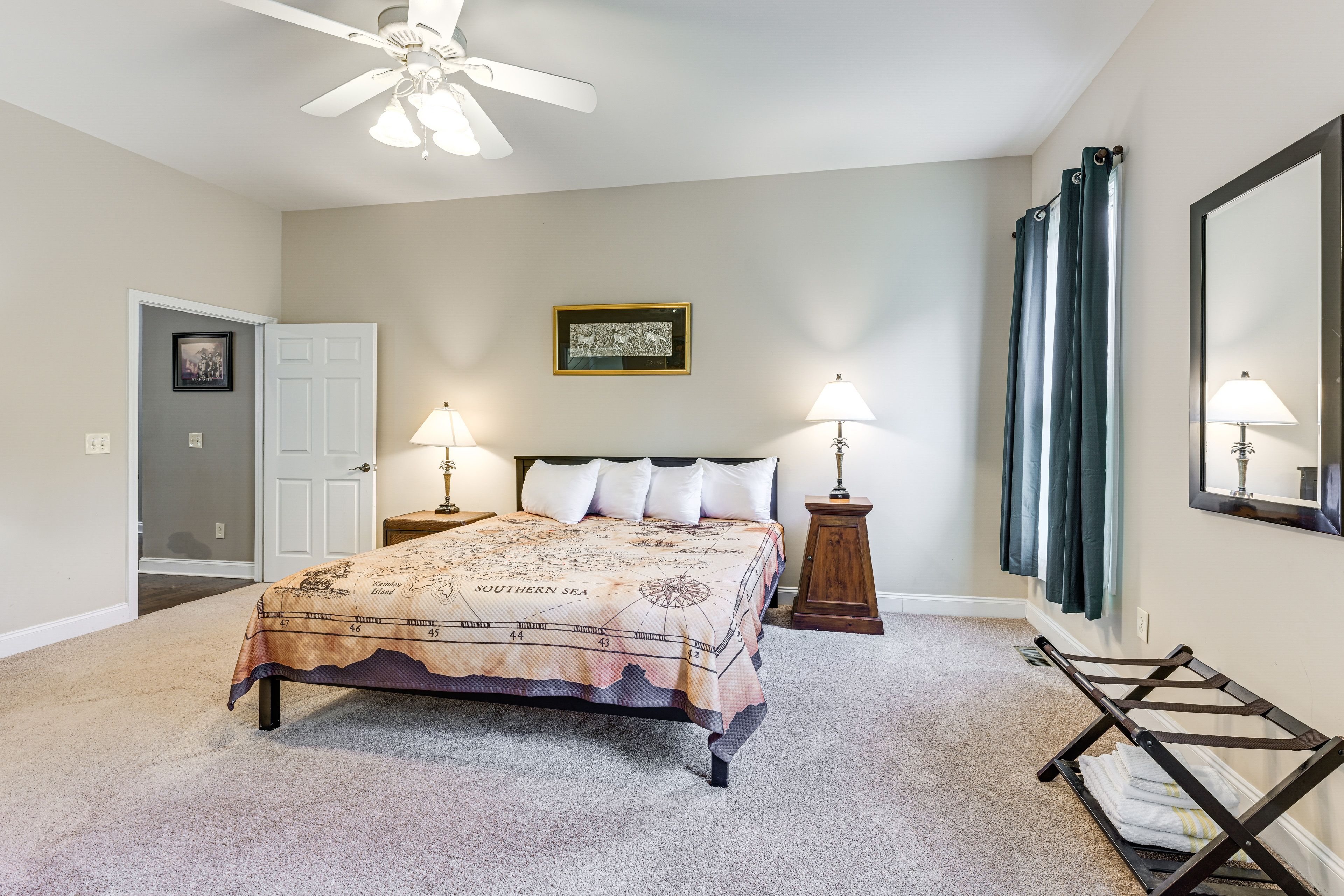 Bedroom 2 | King Bed