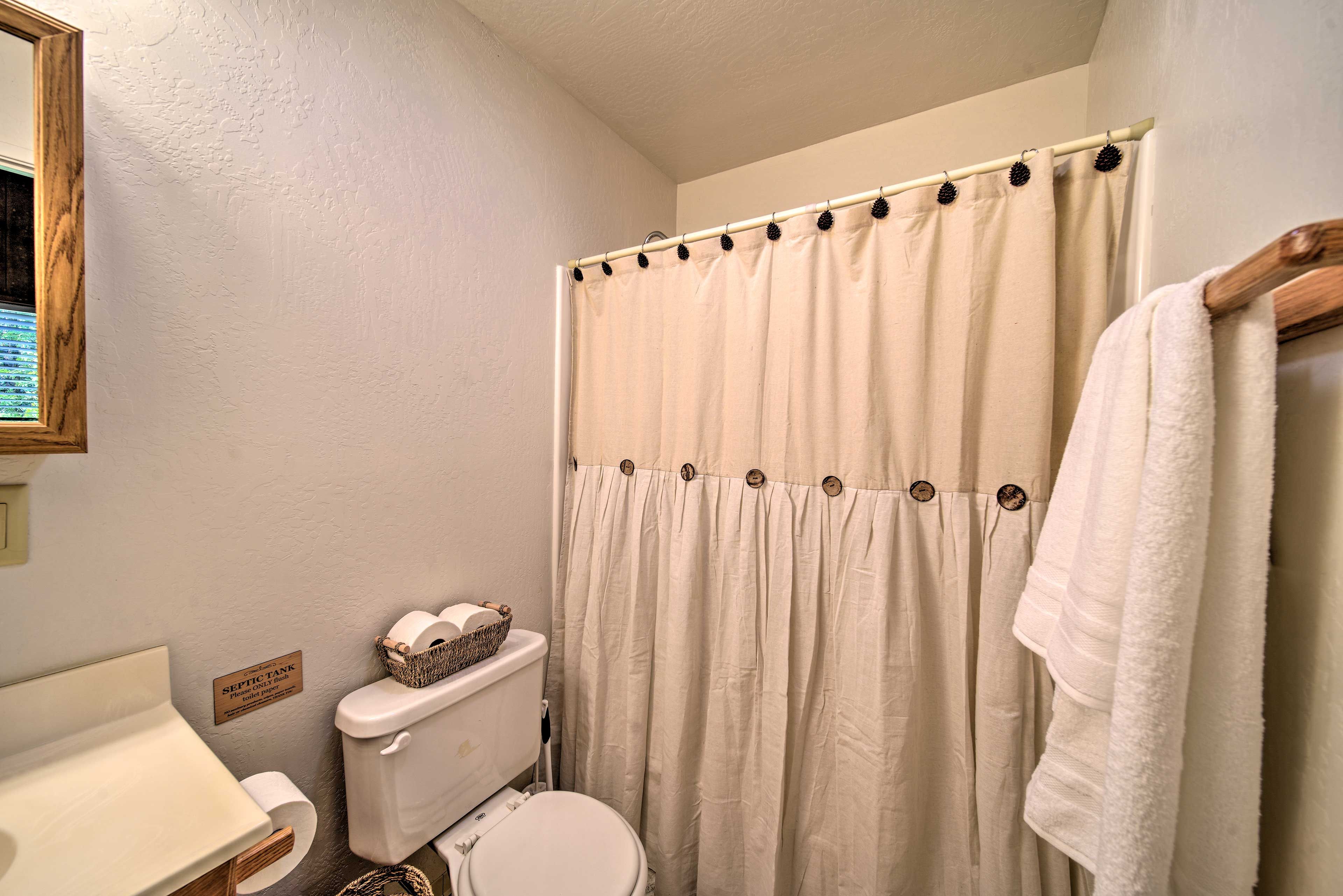 Bathroom | 1st Floor | Complimentary Toiletries