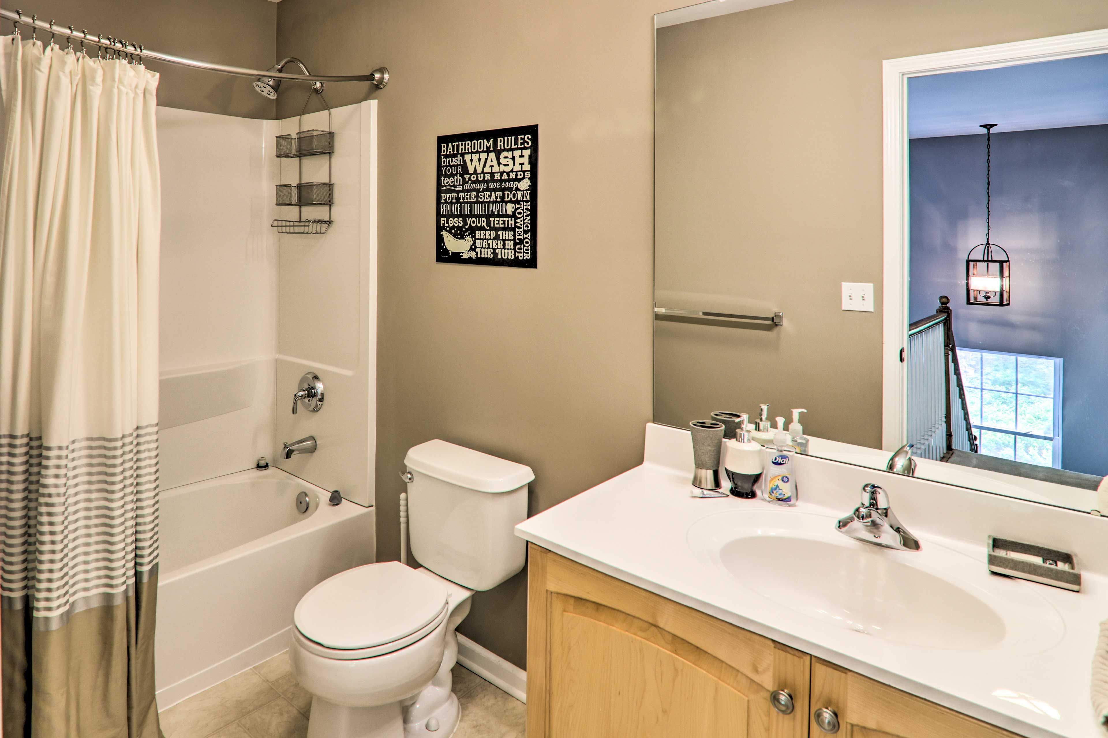Full Bathroom | Hair Dryer