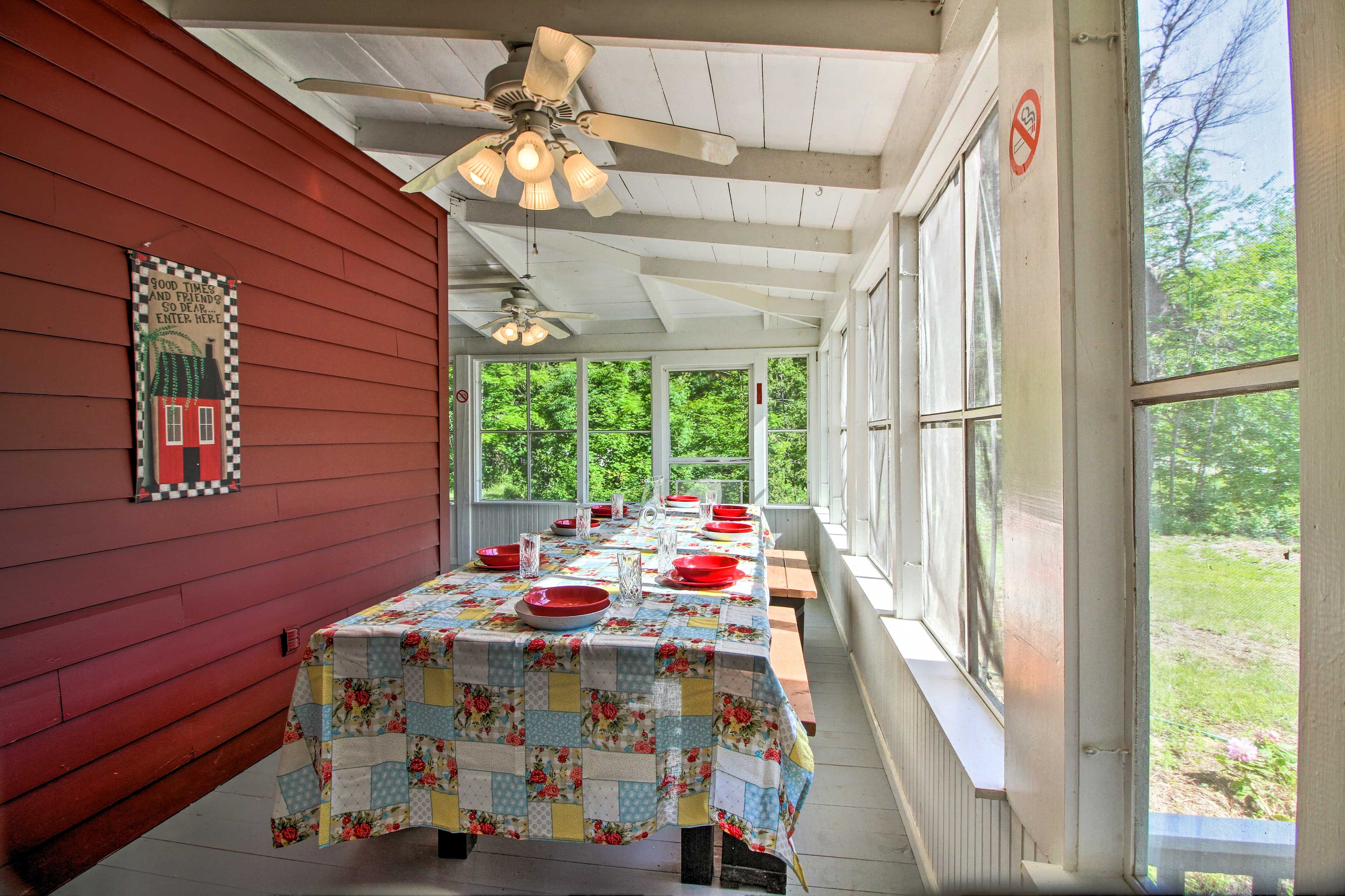 Screened-In Porch