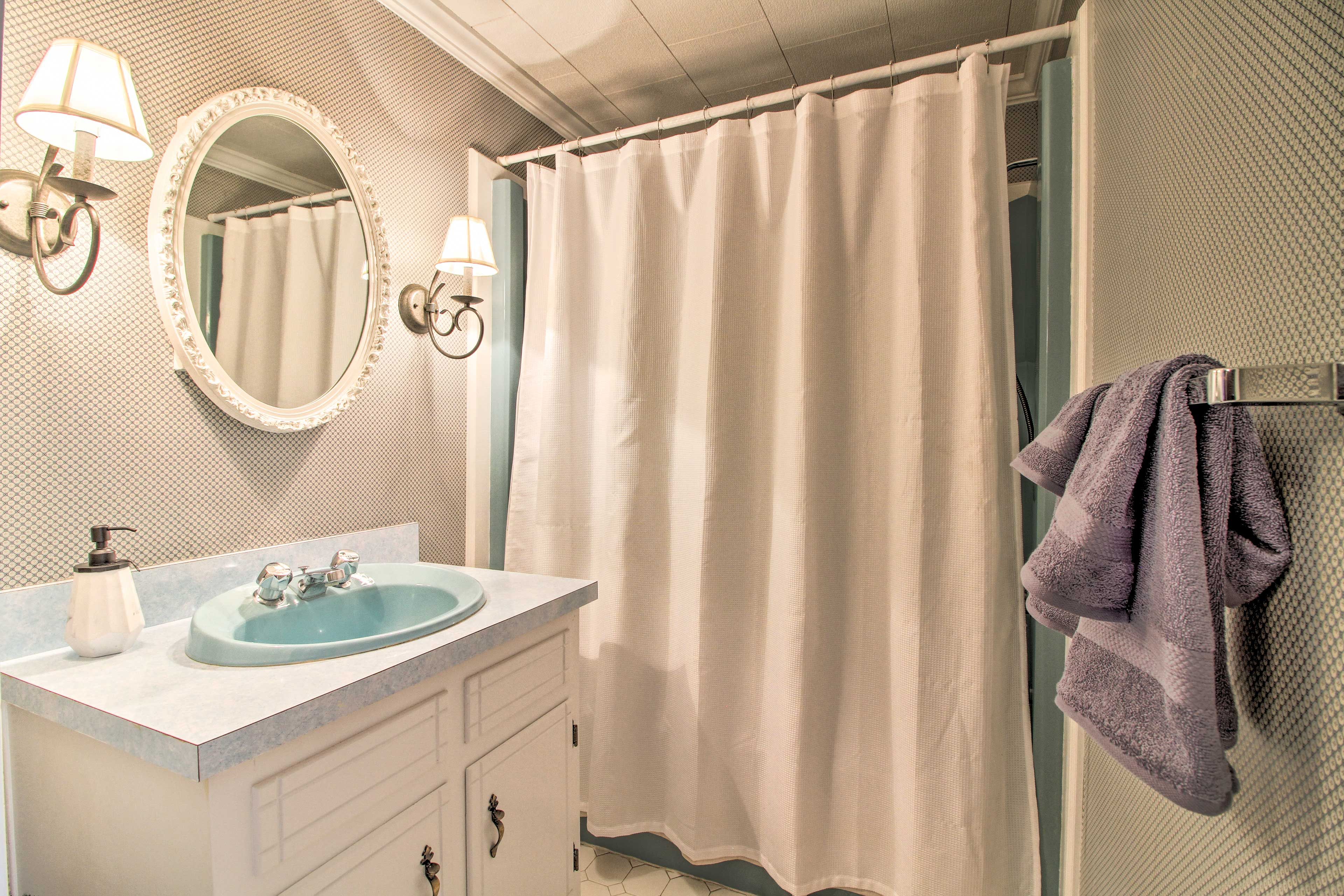 En-Suite Bathroom