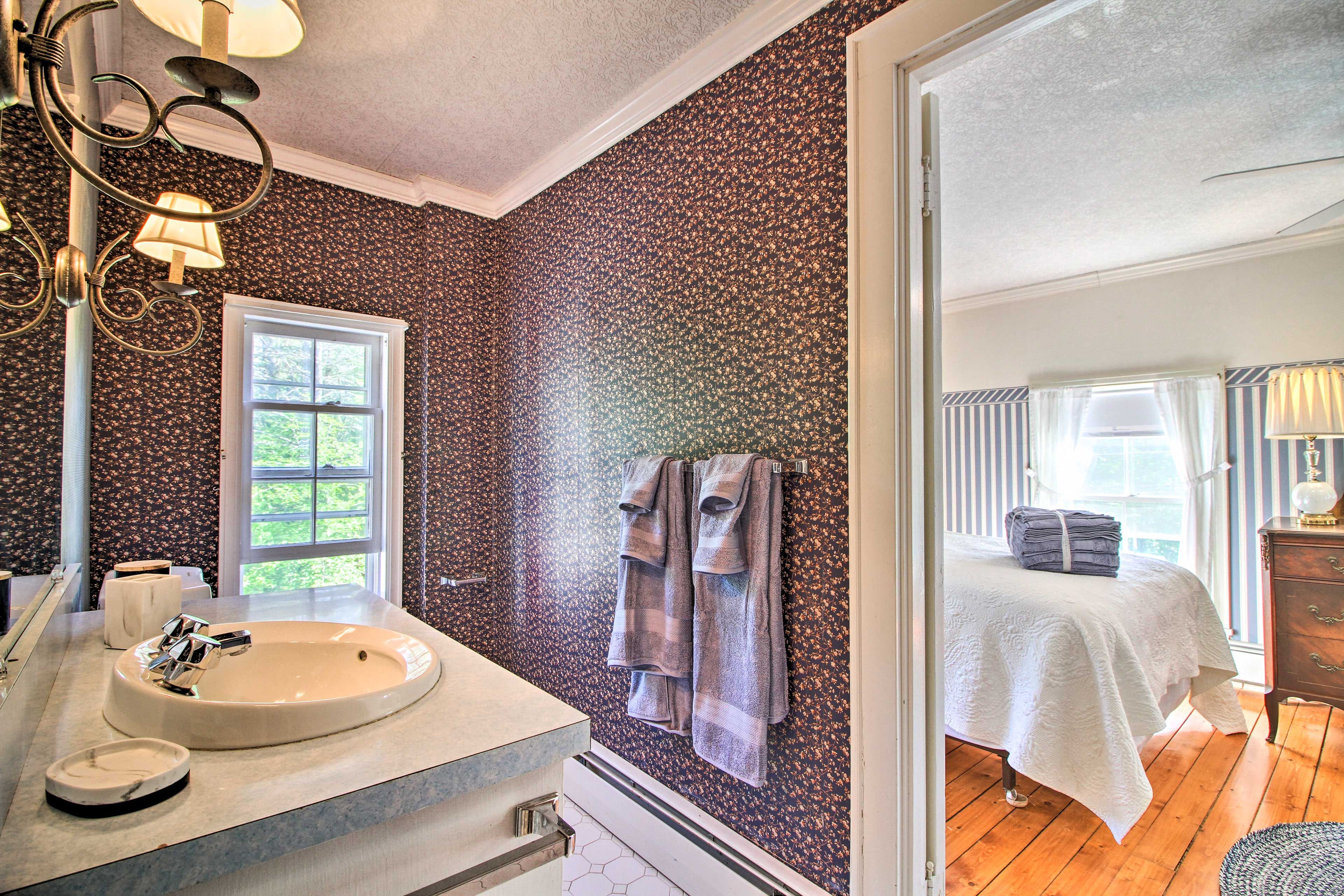 En-Suite Bathroom