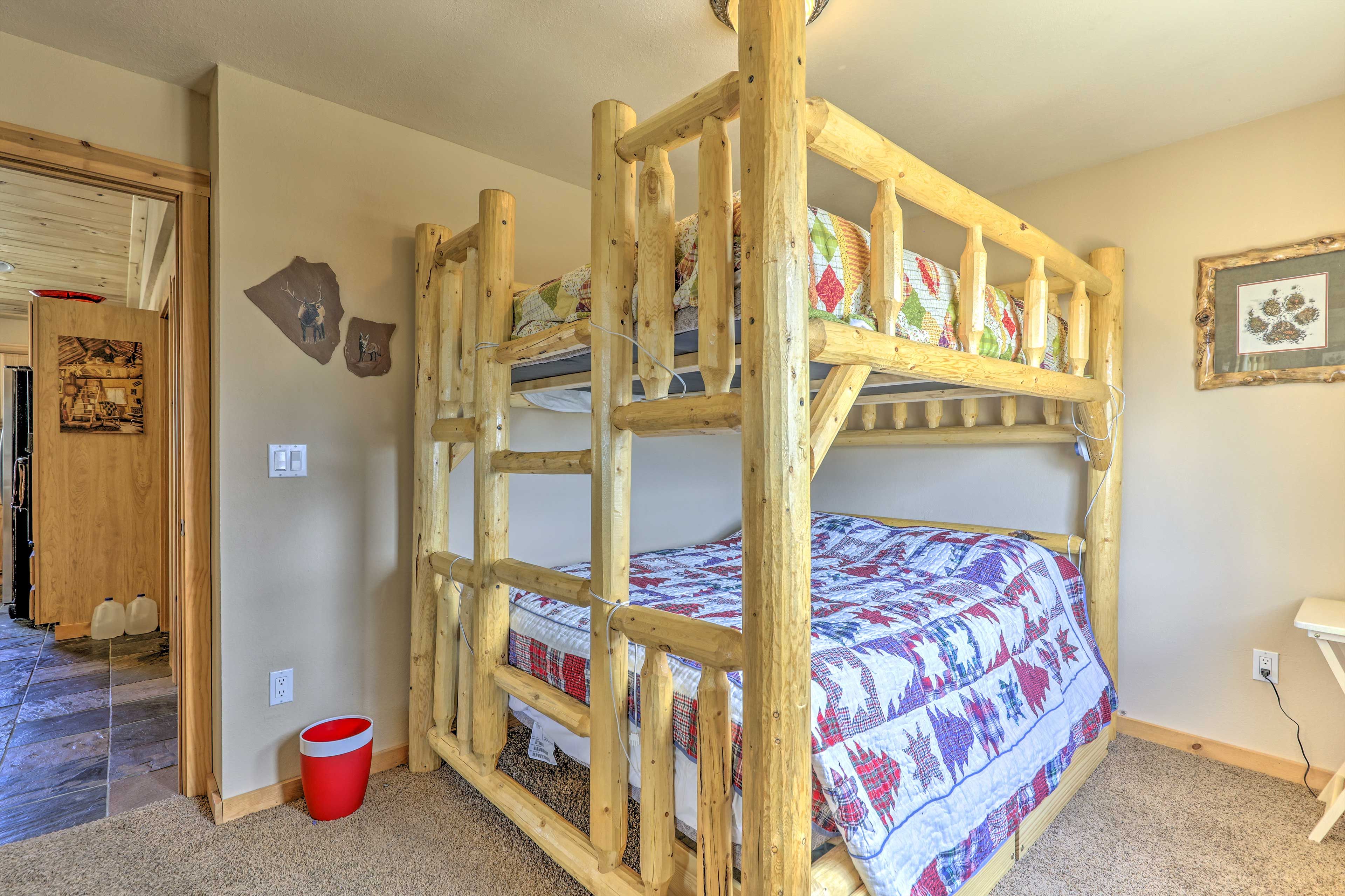 Bedroom 3 | Queen Bunk Bed