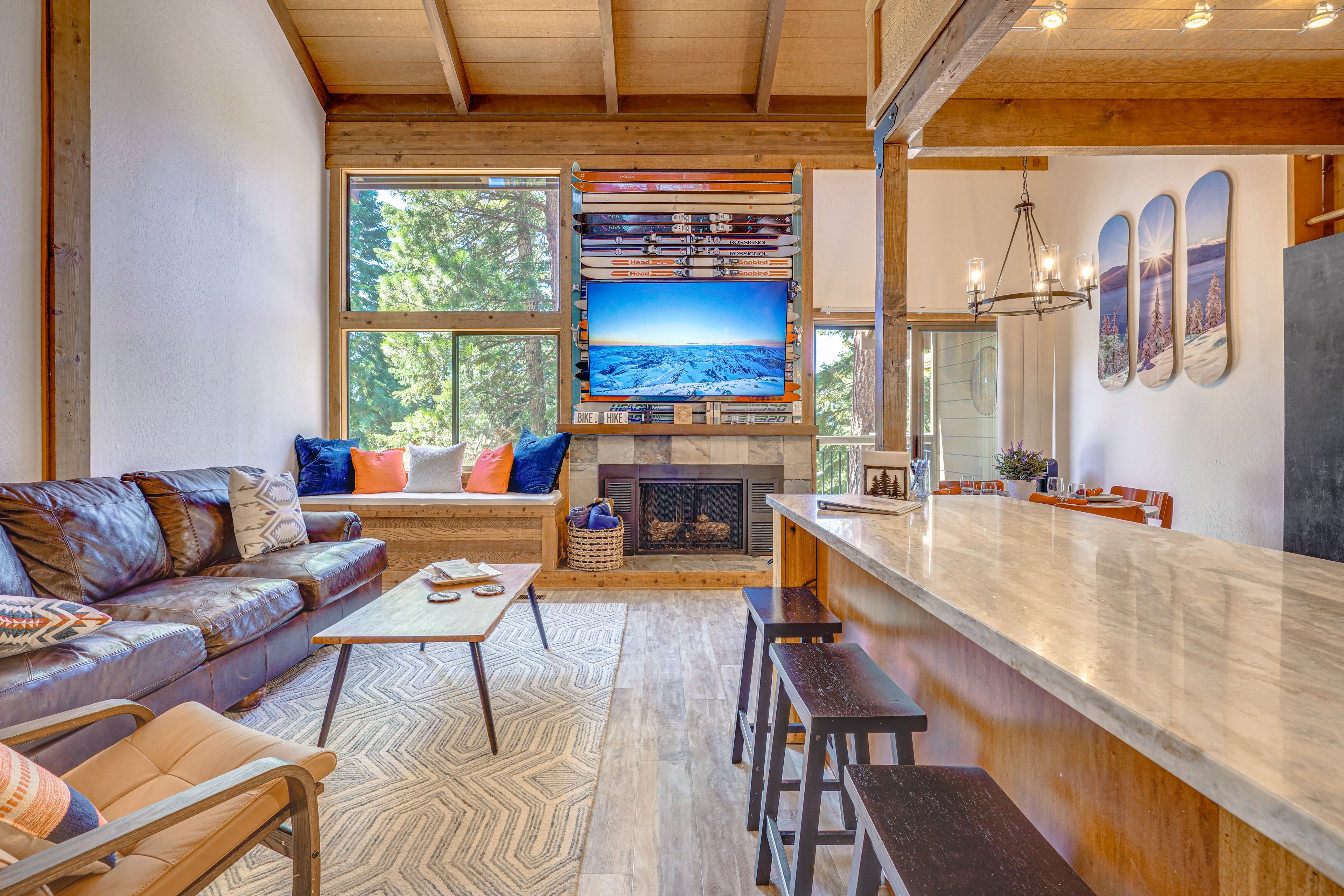 Truckee Vacation Rental | 1,008 Sq Ft | 2BR | 2BA