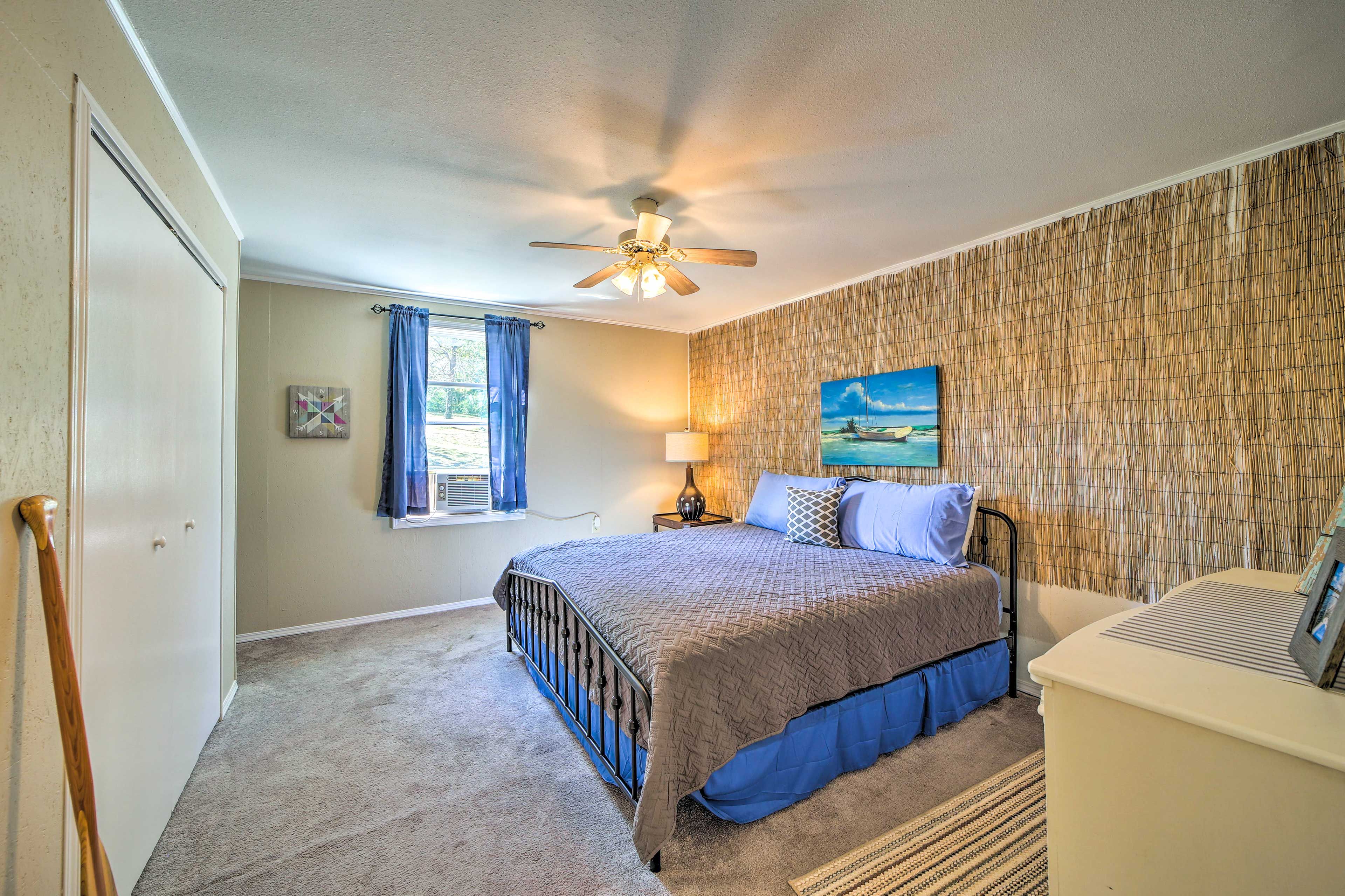 Bedroom 1 | King Bed | Linens Provided