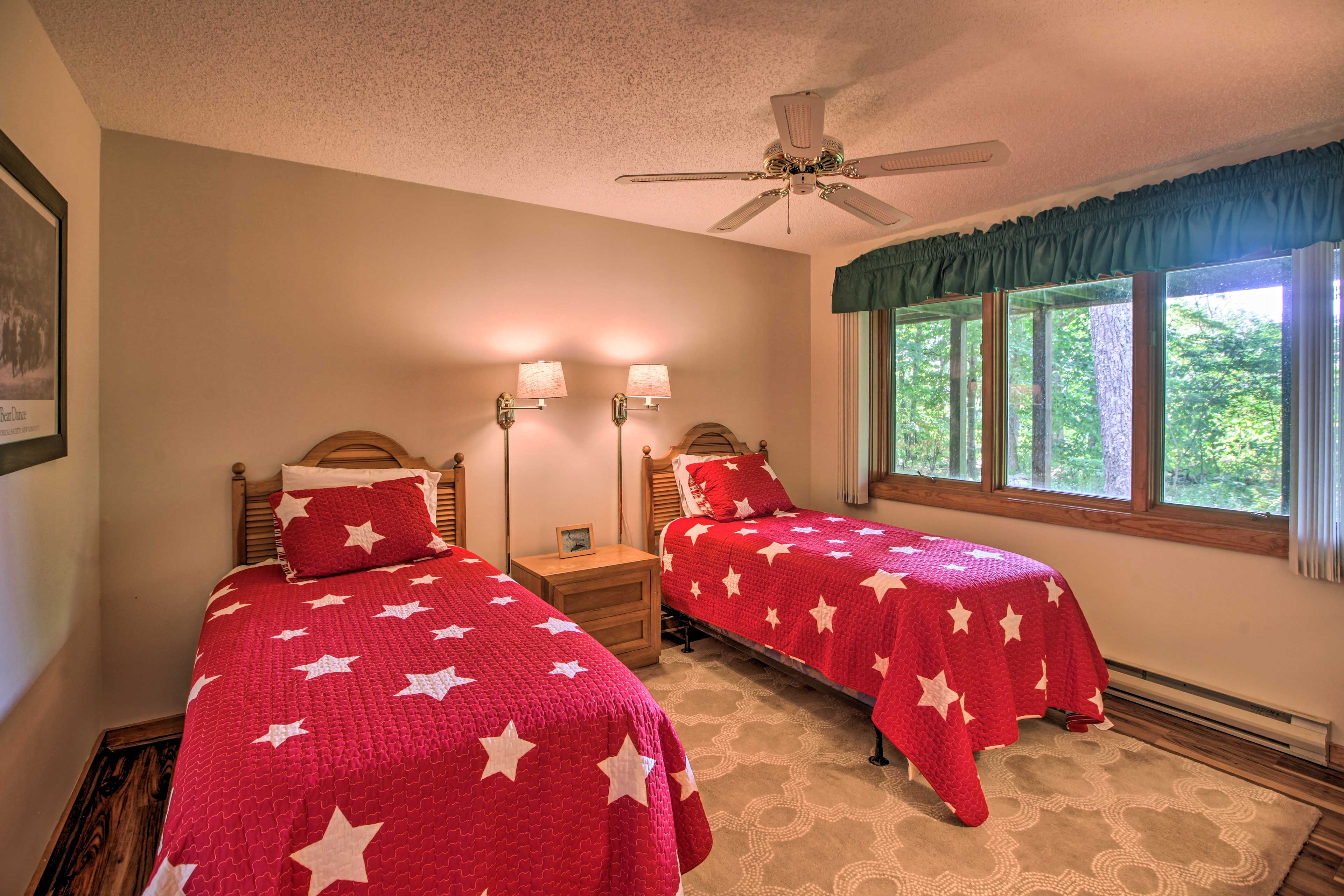 Bedroom 3 | Lower Level | 2 Twin Beds
