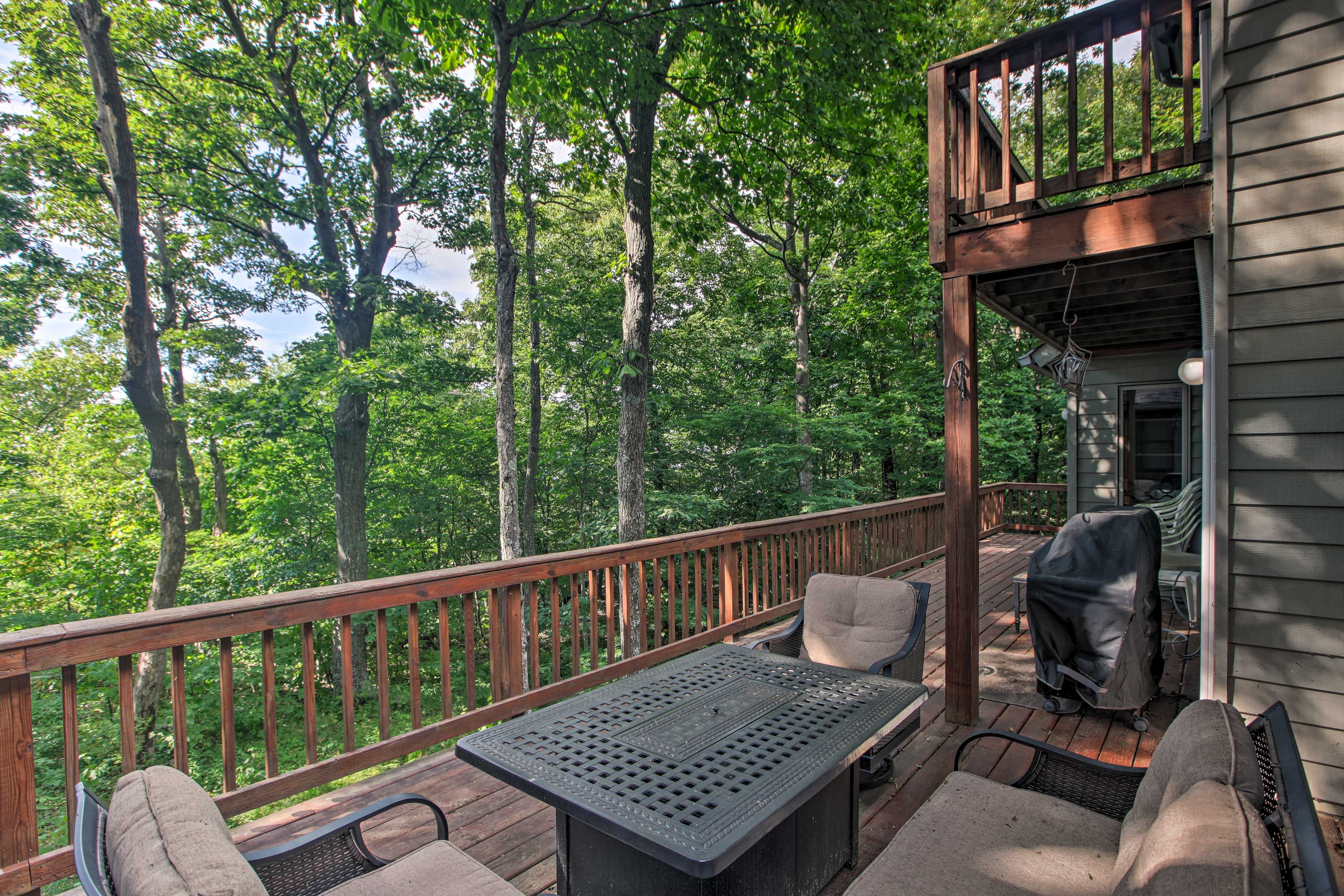 Deck | Gas Grill