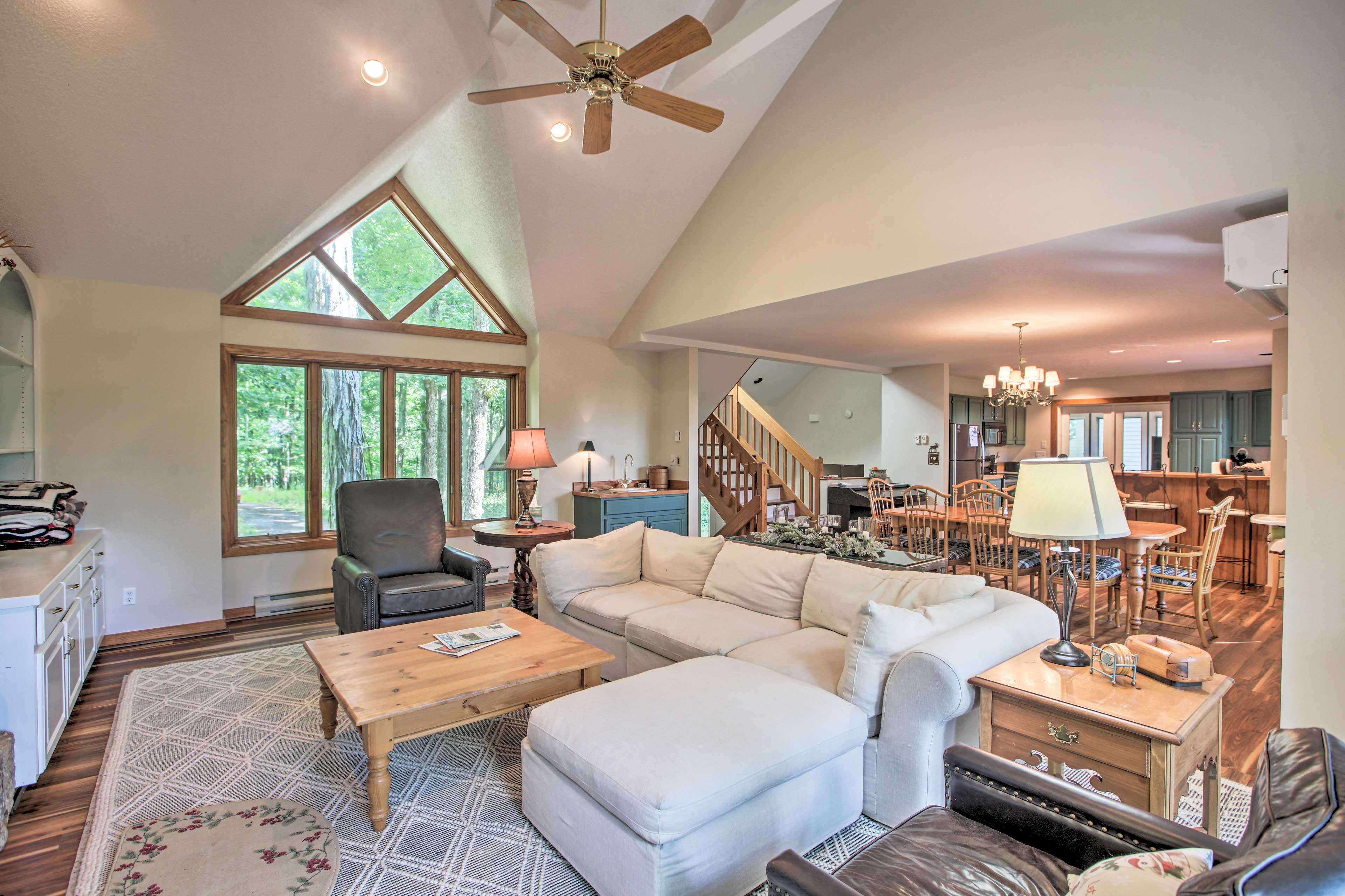 Living Room | Smart TV