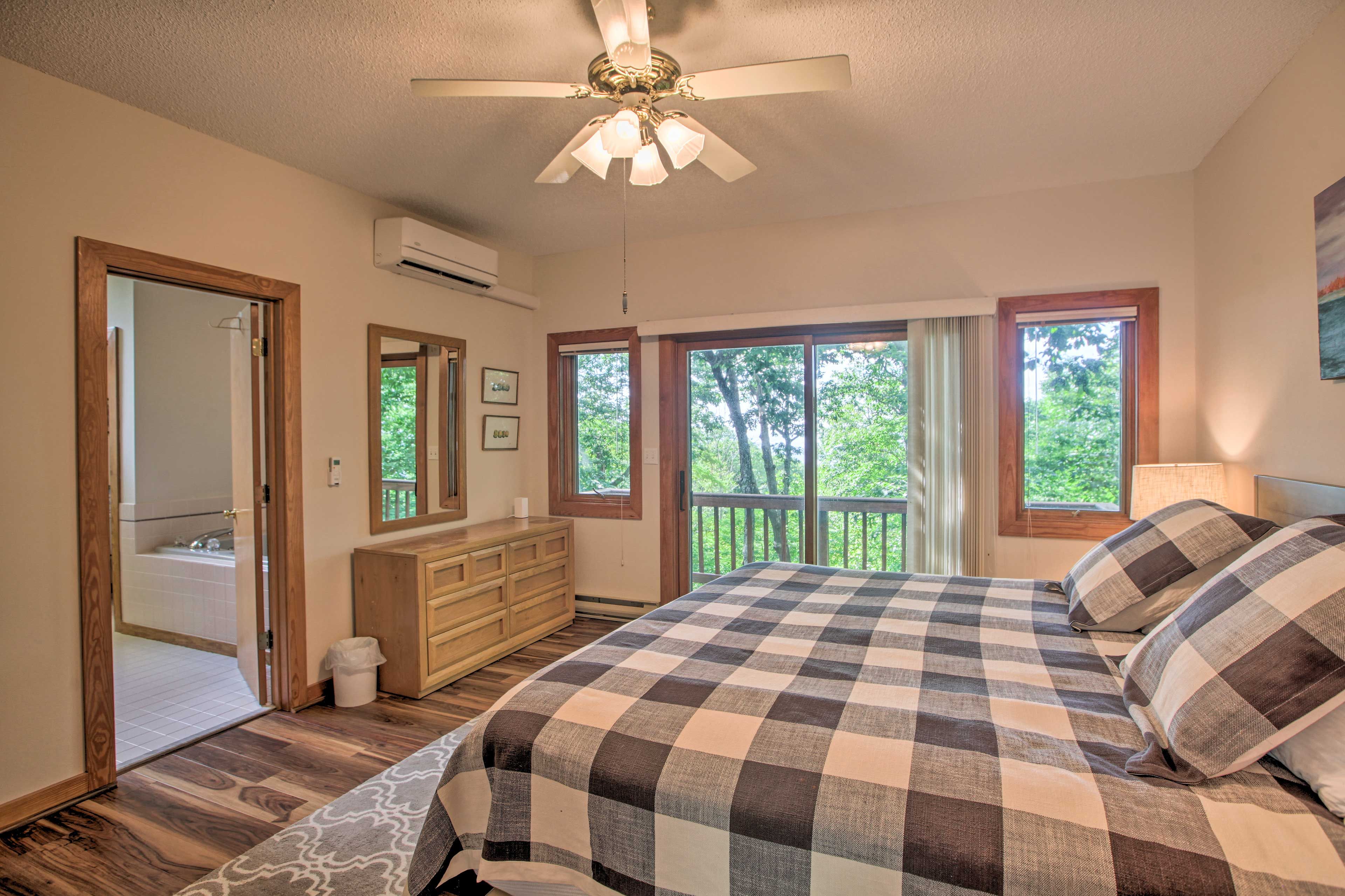 Bedroom 1 | Linens Provided | En-Suite Balcony