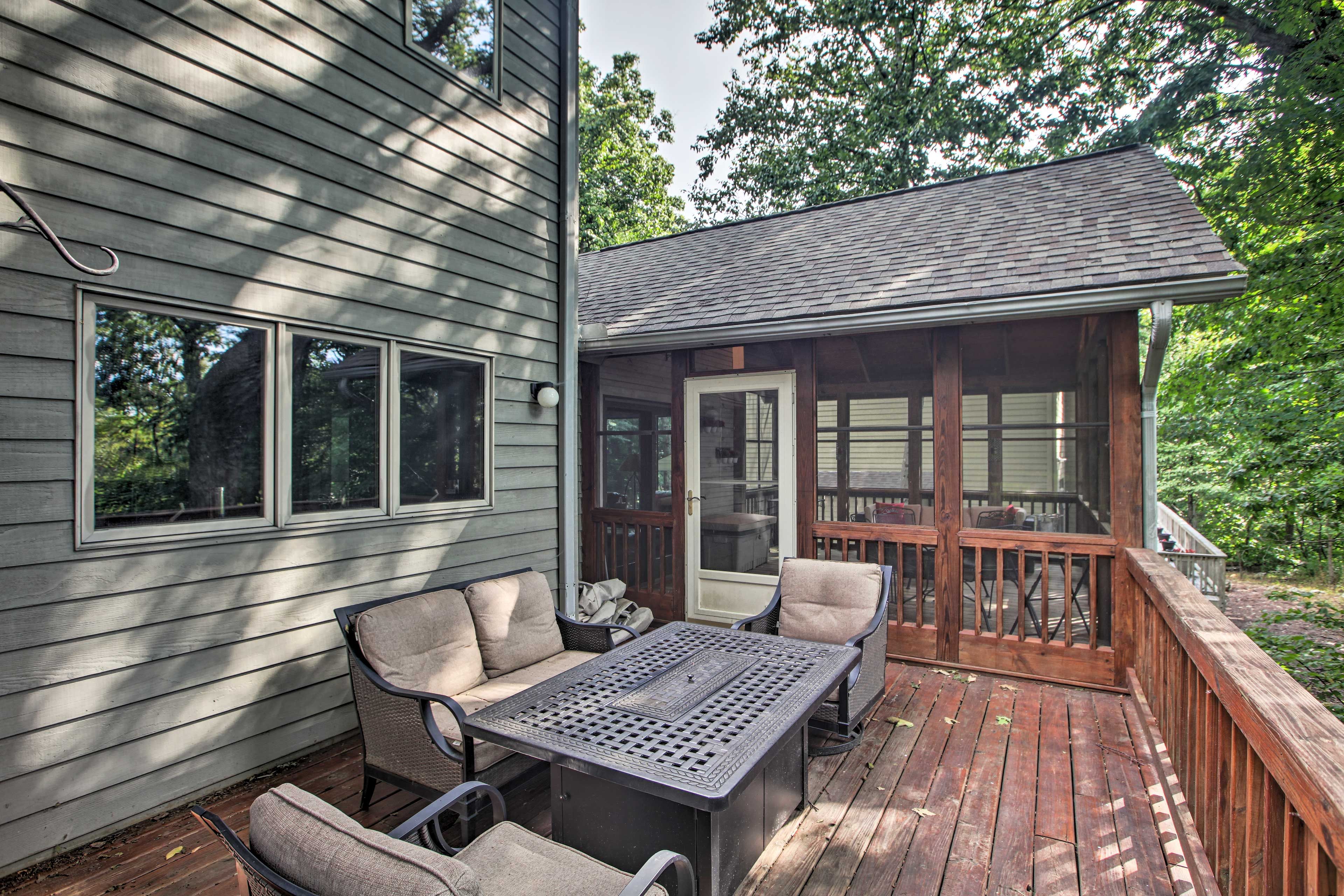 Deck | Gas Fire Pit