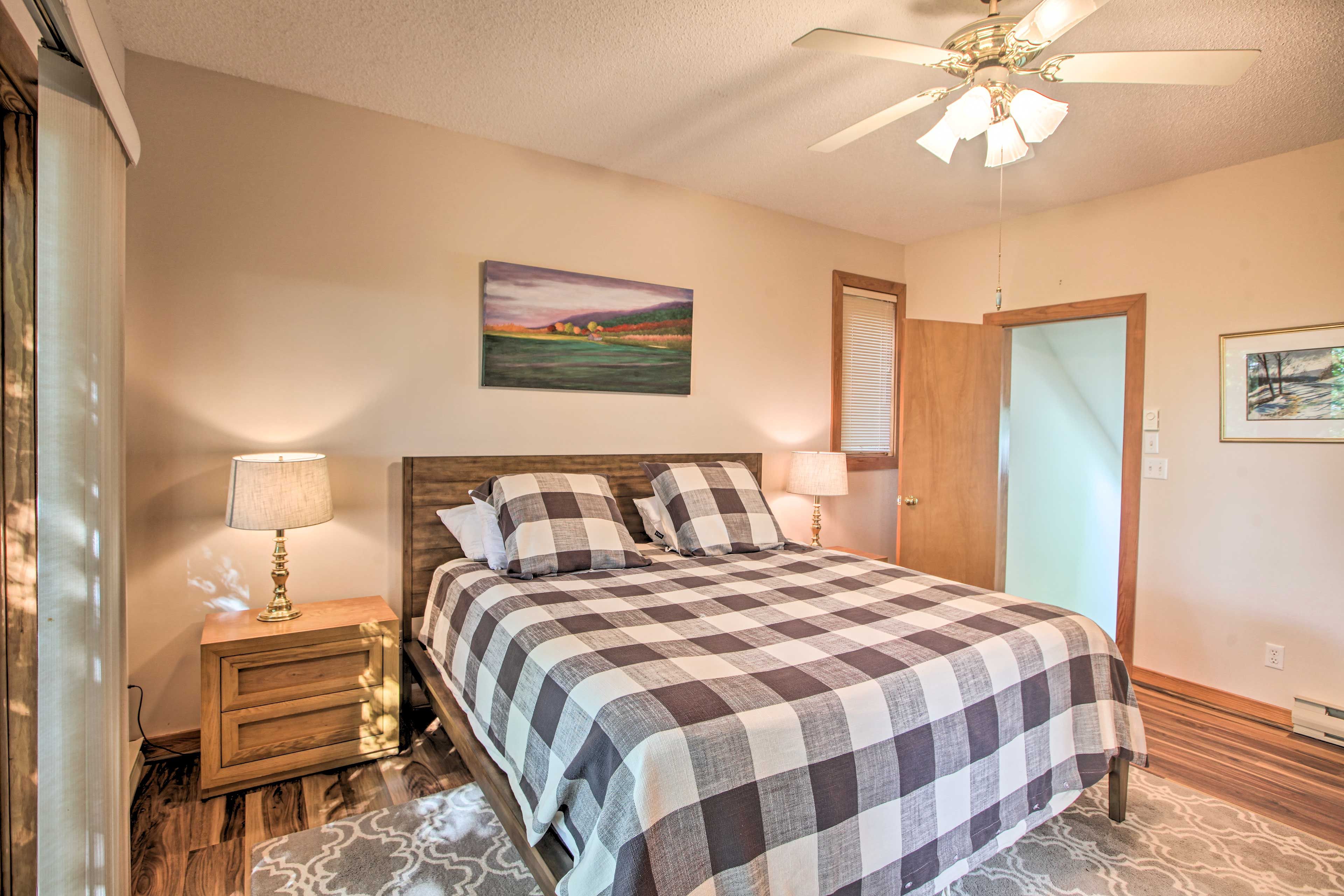 Bedroom 1 | Upper Level | King Bed
