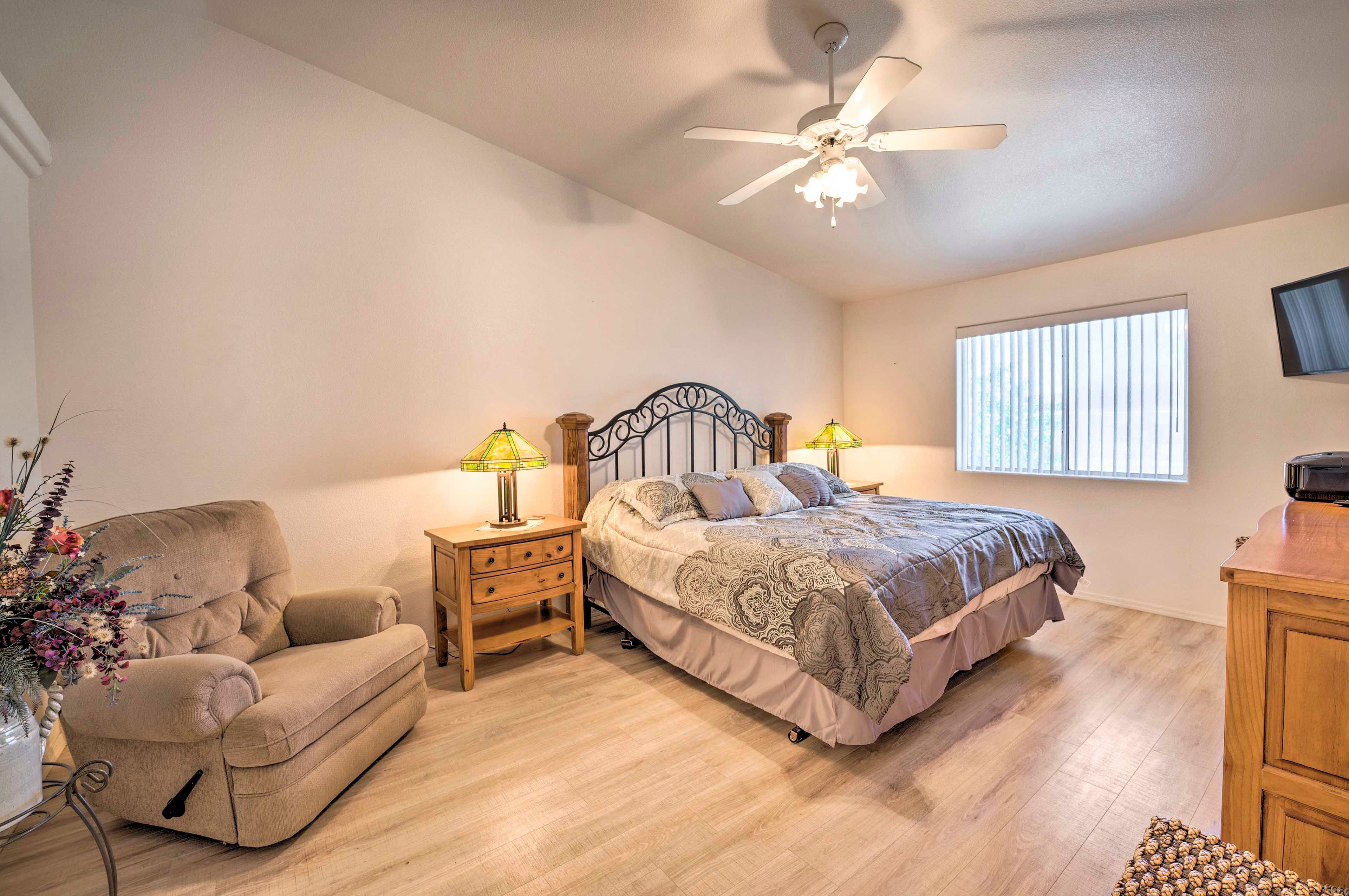 Bedroom 1 | King Bed | En-Suite Bathroom | Smart TV w/ Cable
