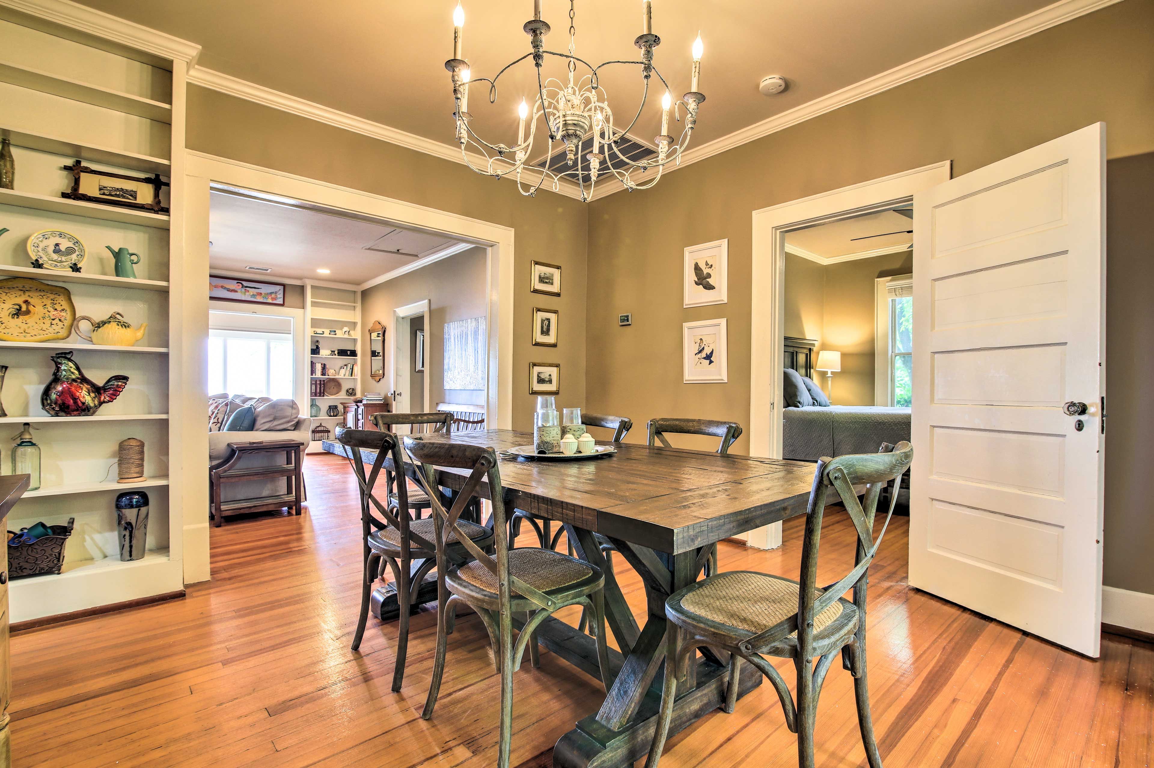 Dining Room | Dishware/Flatware