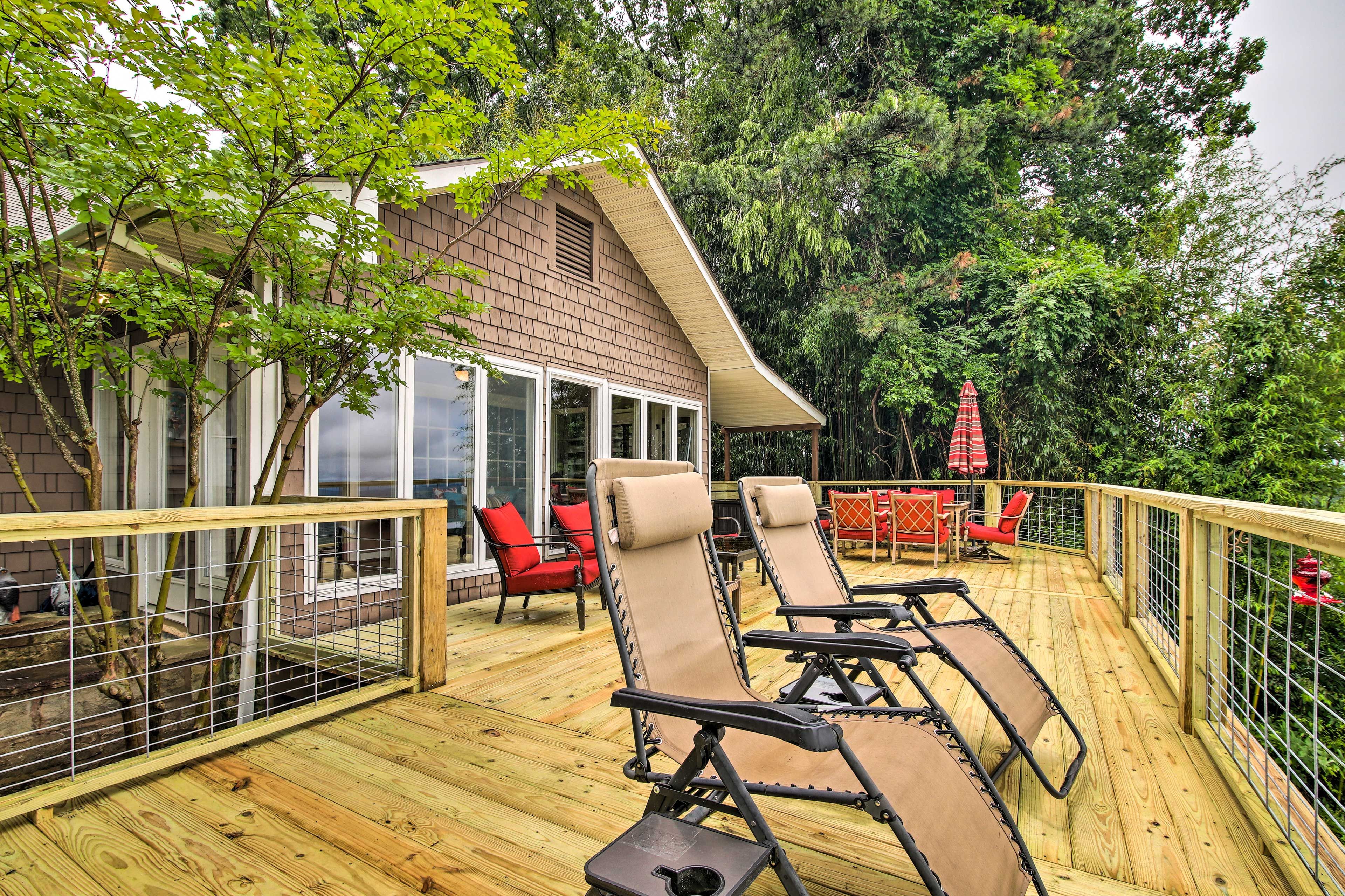 Private Deck