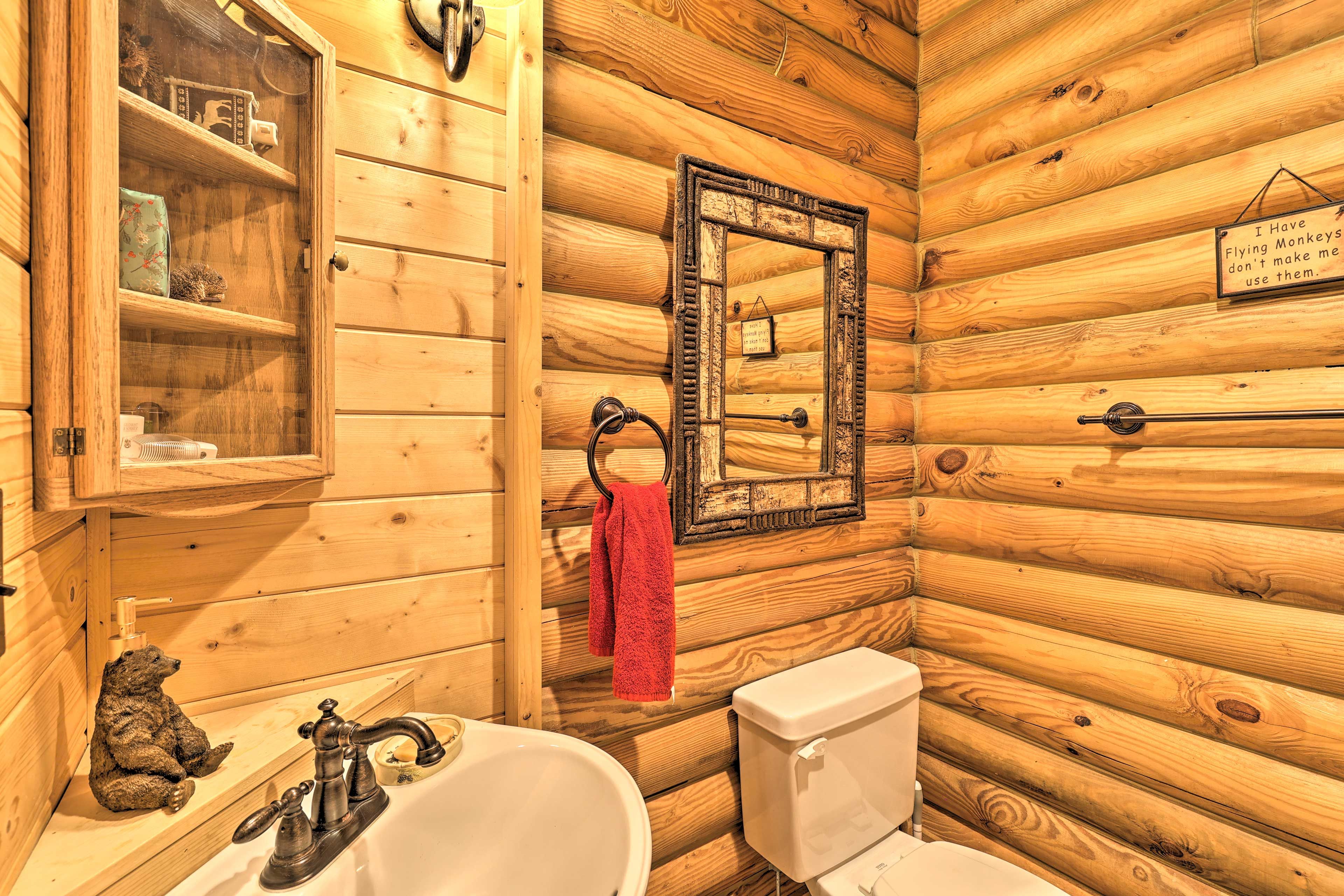 Half Bathroom | 1st Floor