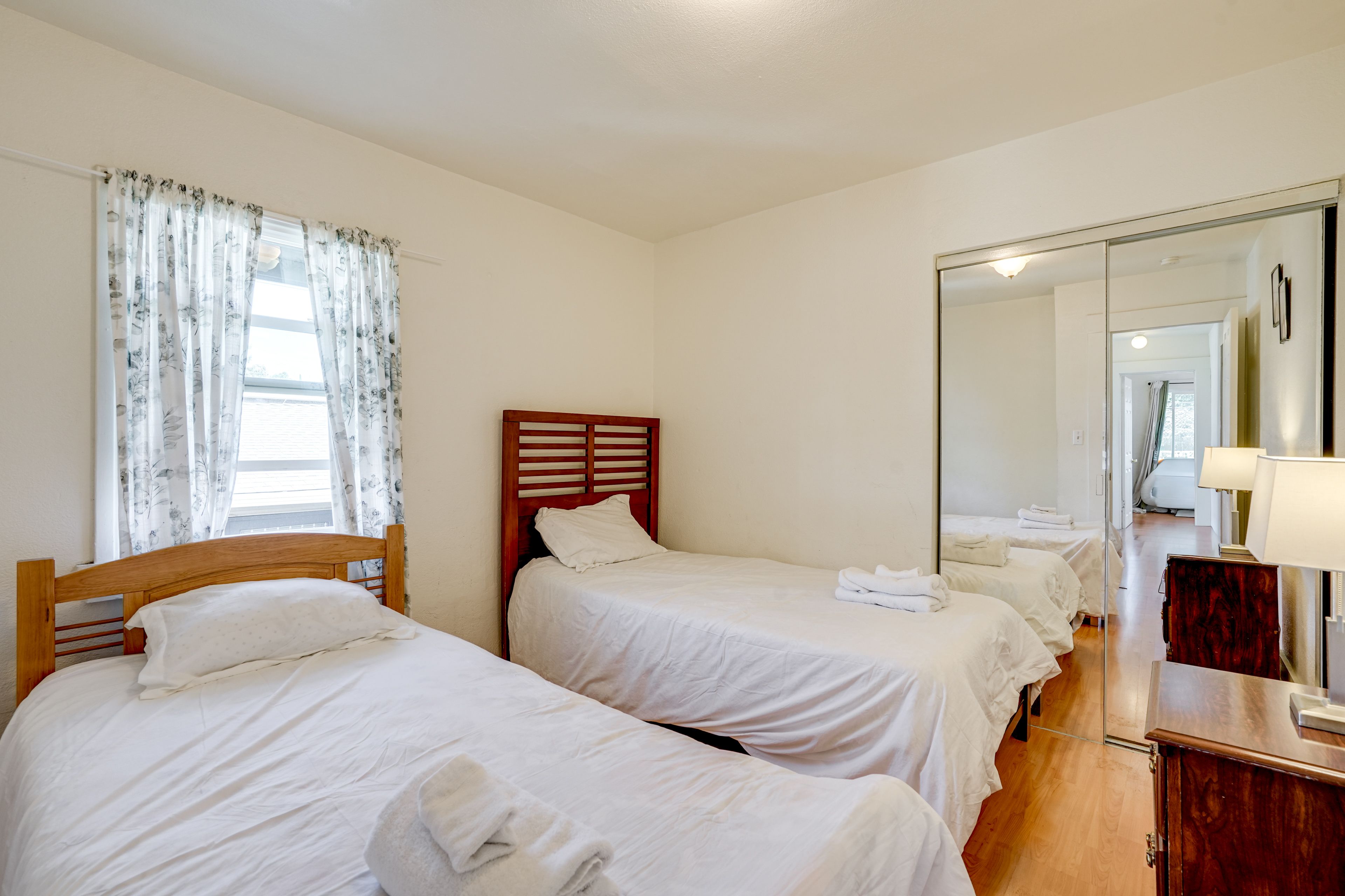 Bedroom 5 | 2 Twin Beds | 2nd Floor
