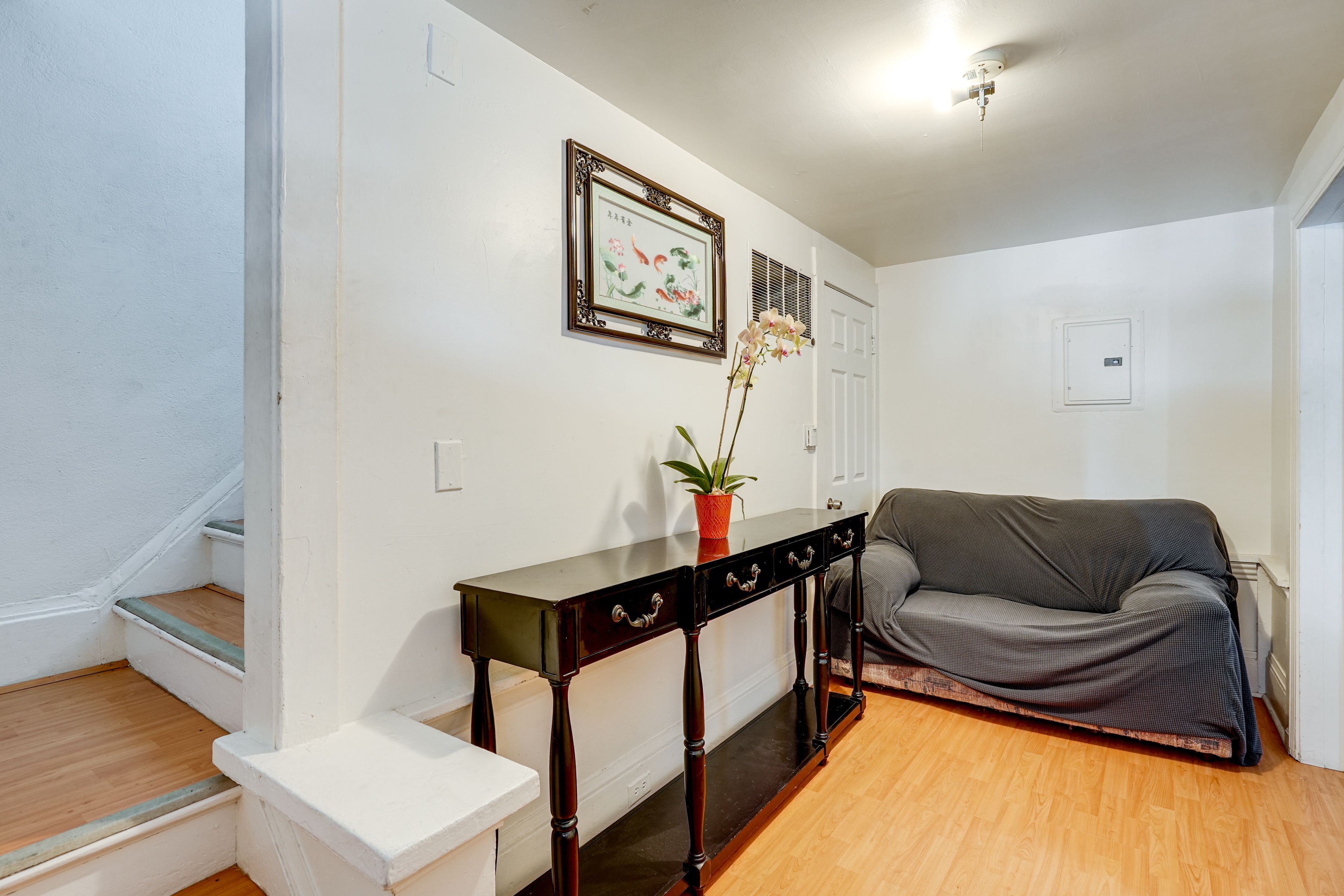 Entry | 1st Floor