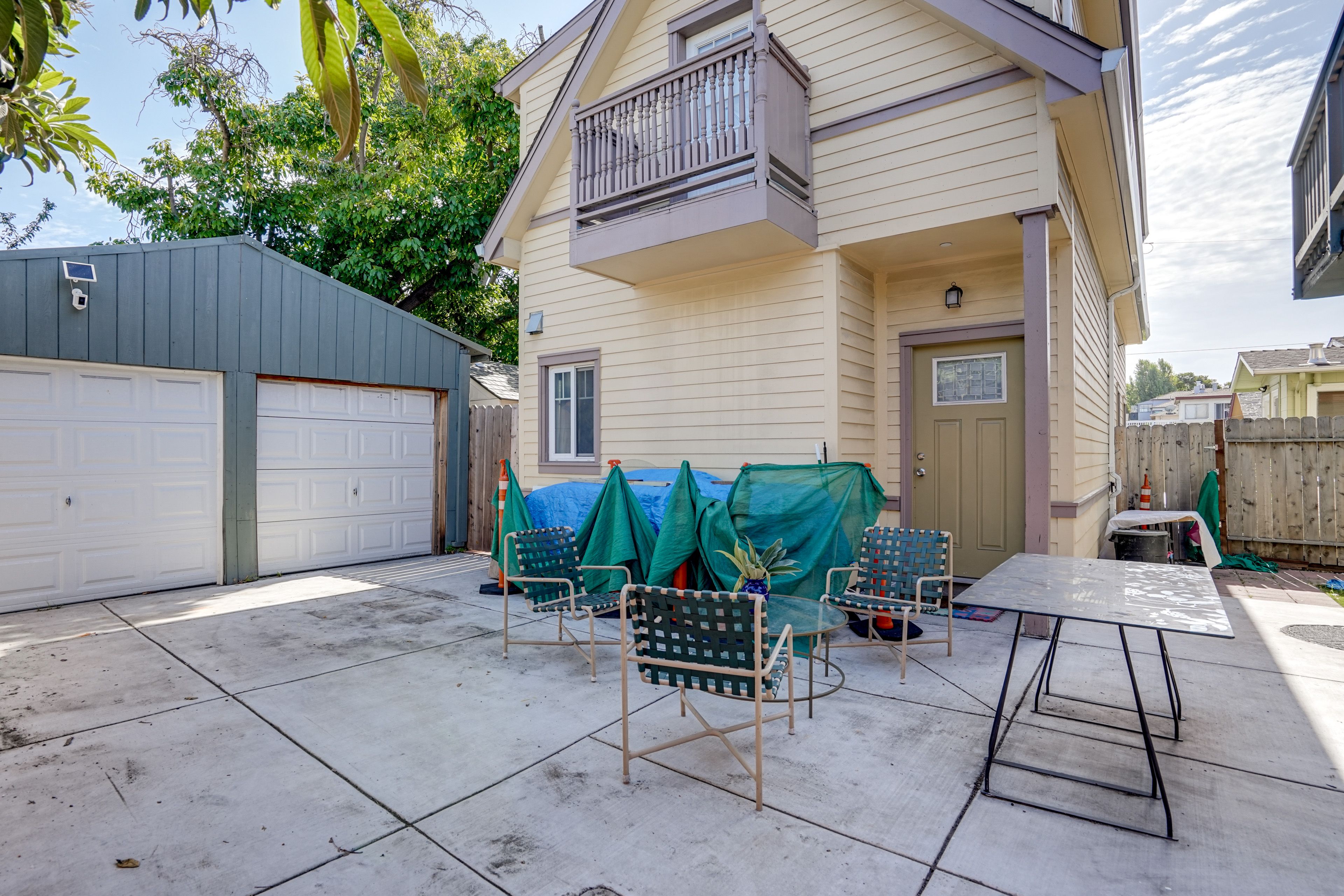 Patio | Charcoal Grill