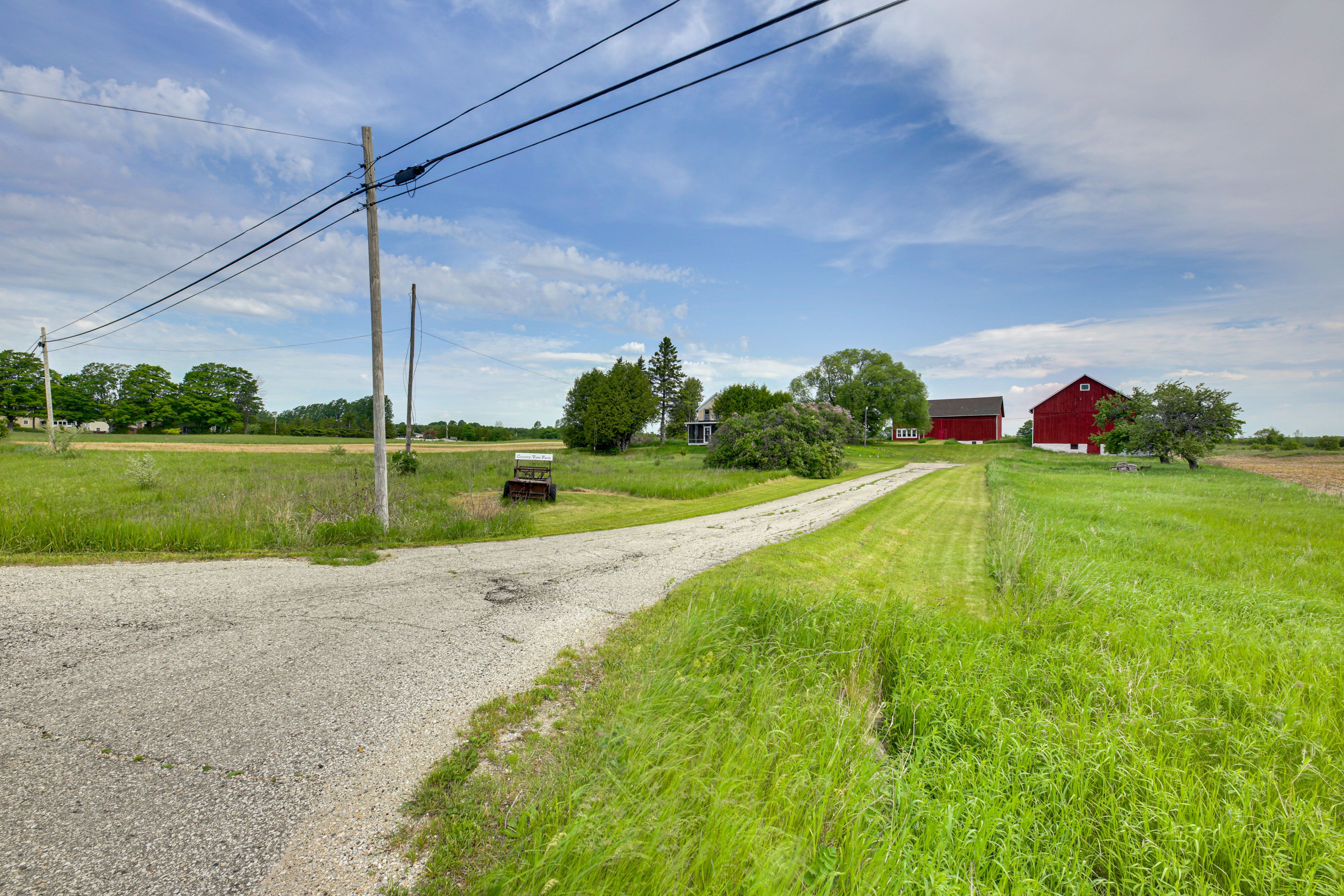 Parking | Driveway (3 Vehicles)