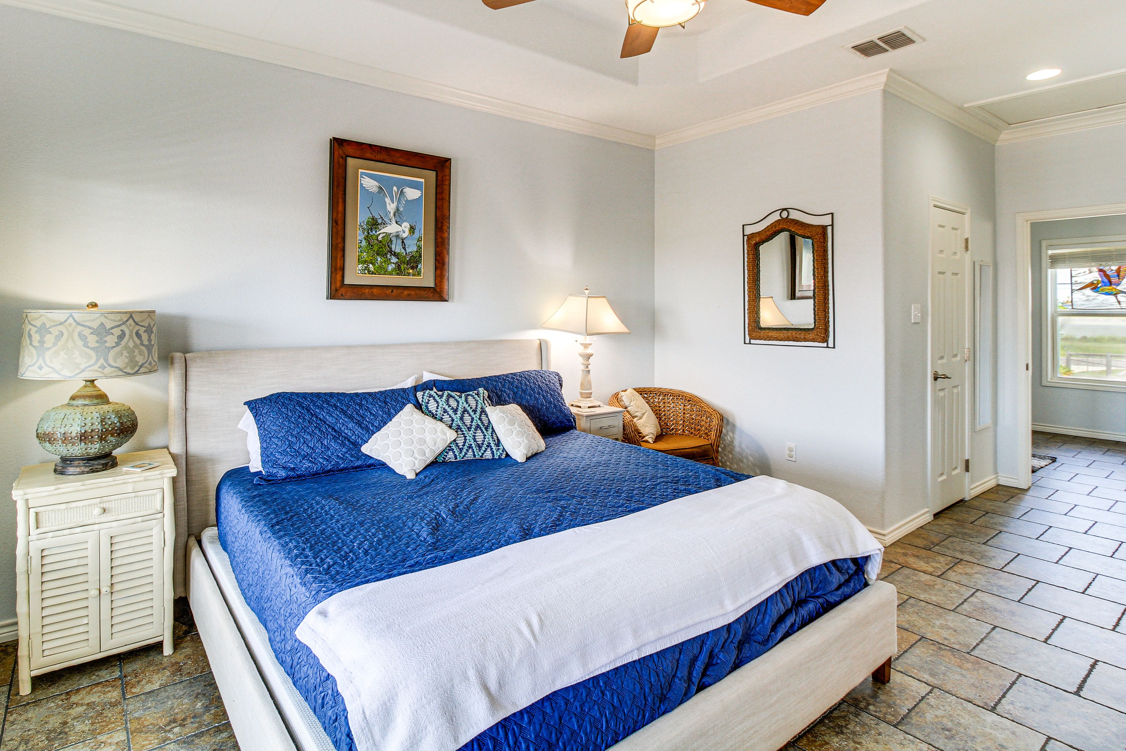 Bedroom 1 | King Bed | En-Suite Bathroom