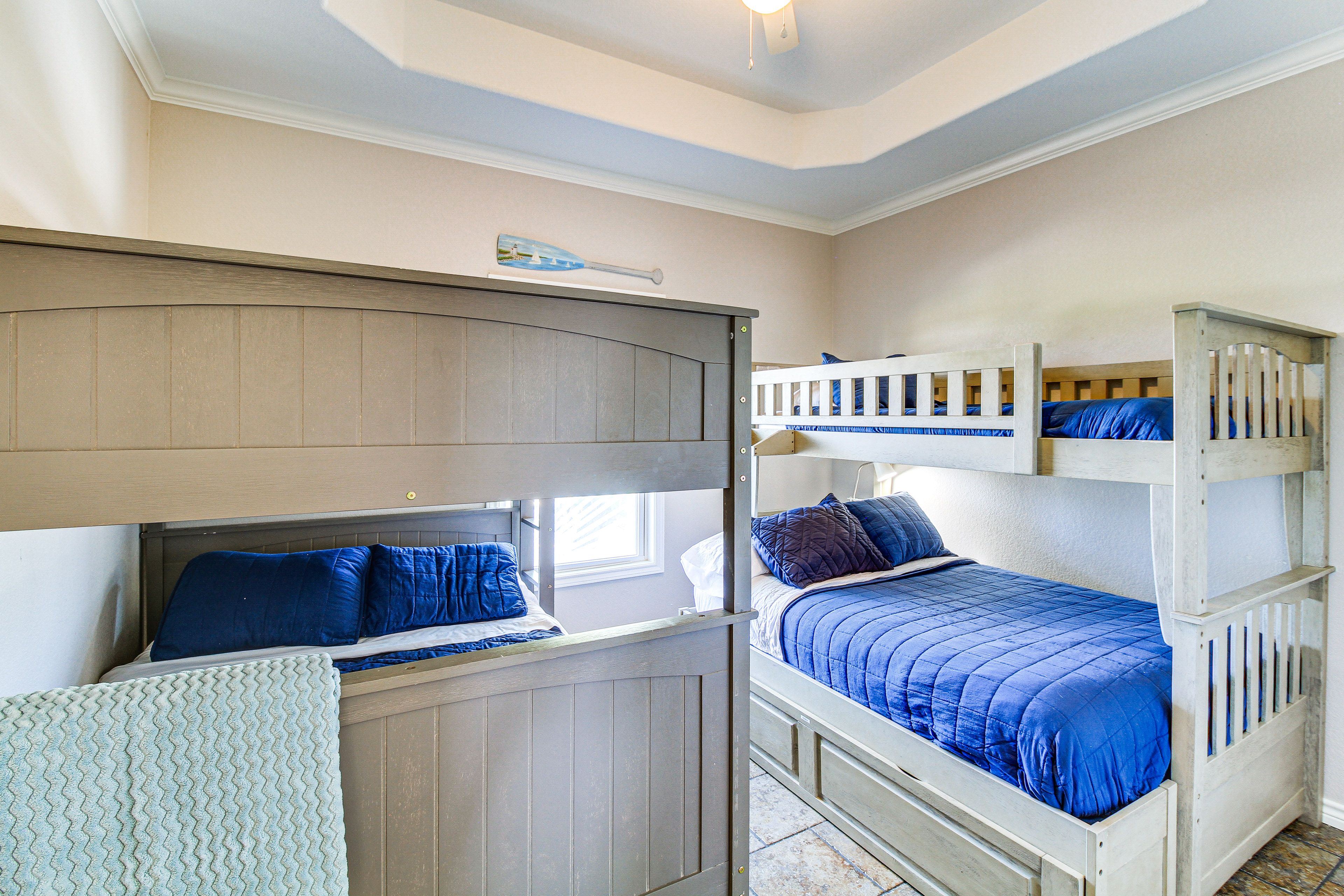 Bedroom 3 | Twin/Full Bunk Bed | Twin Bunk Bed