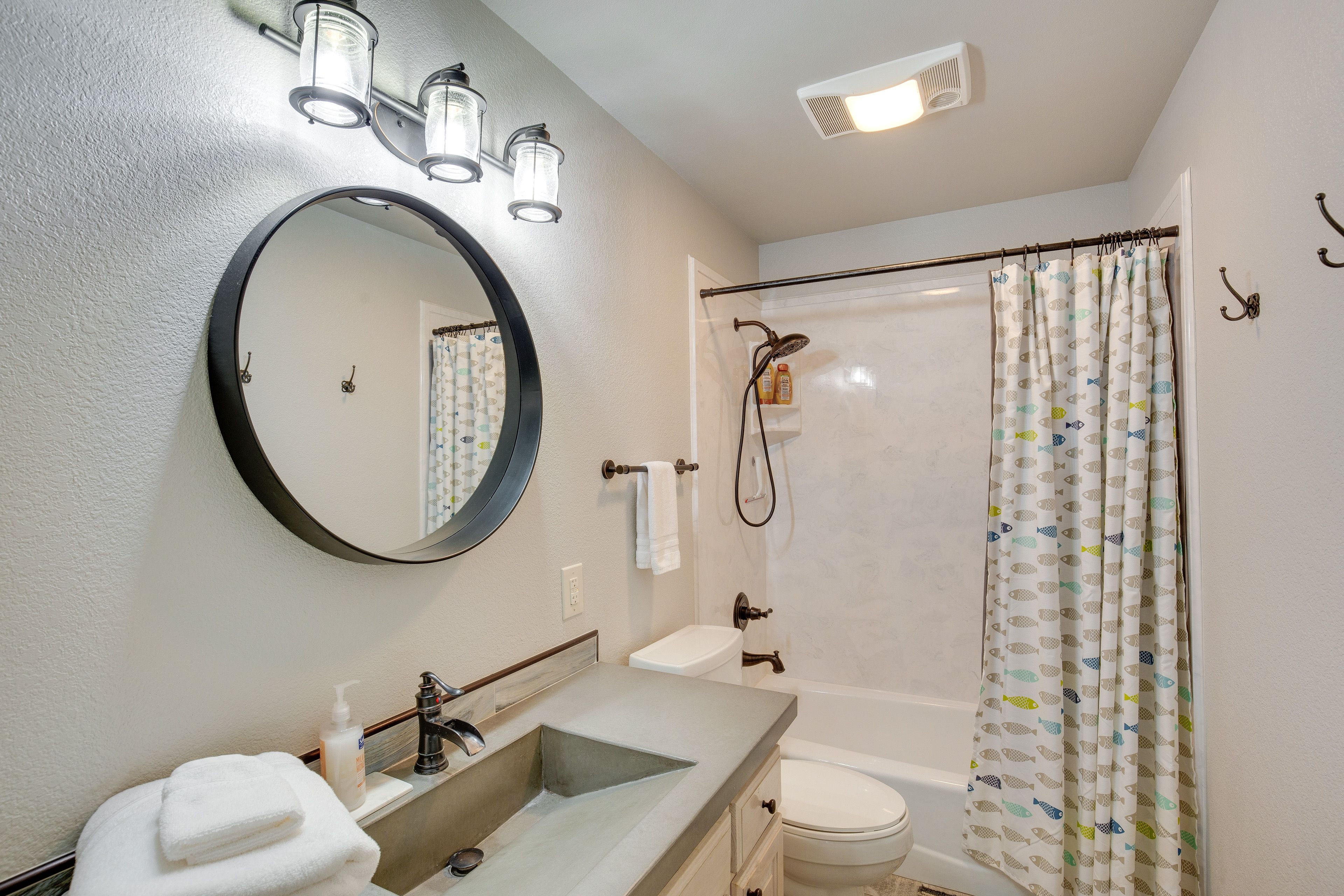 Bathroom | Towels Provided