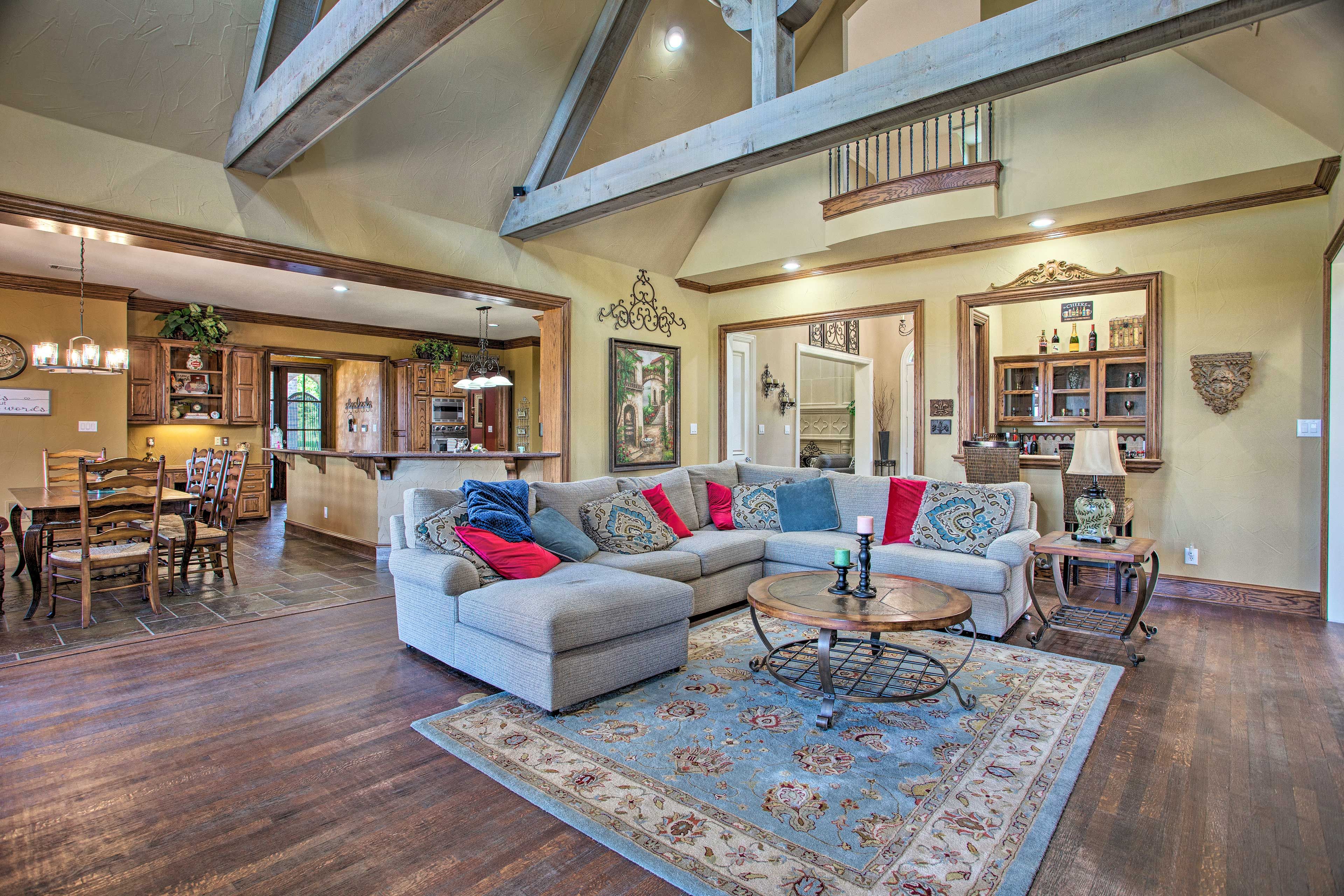 Living Room | Central Air Conditioning