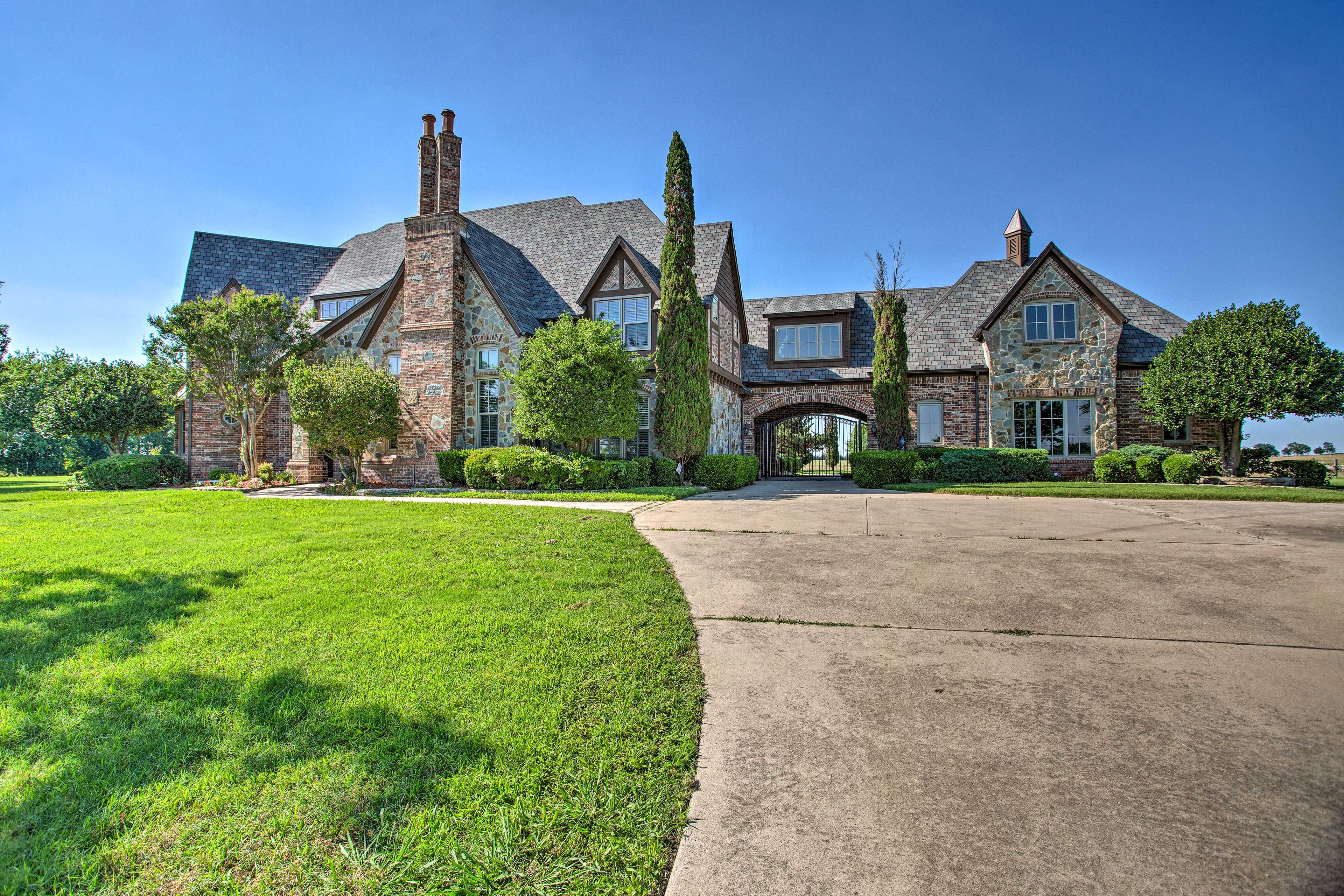 Celina Vacation Rental | 4BR | 3.5BA | Step-Free Access | 5,074 Sq Ft