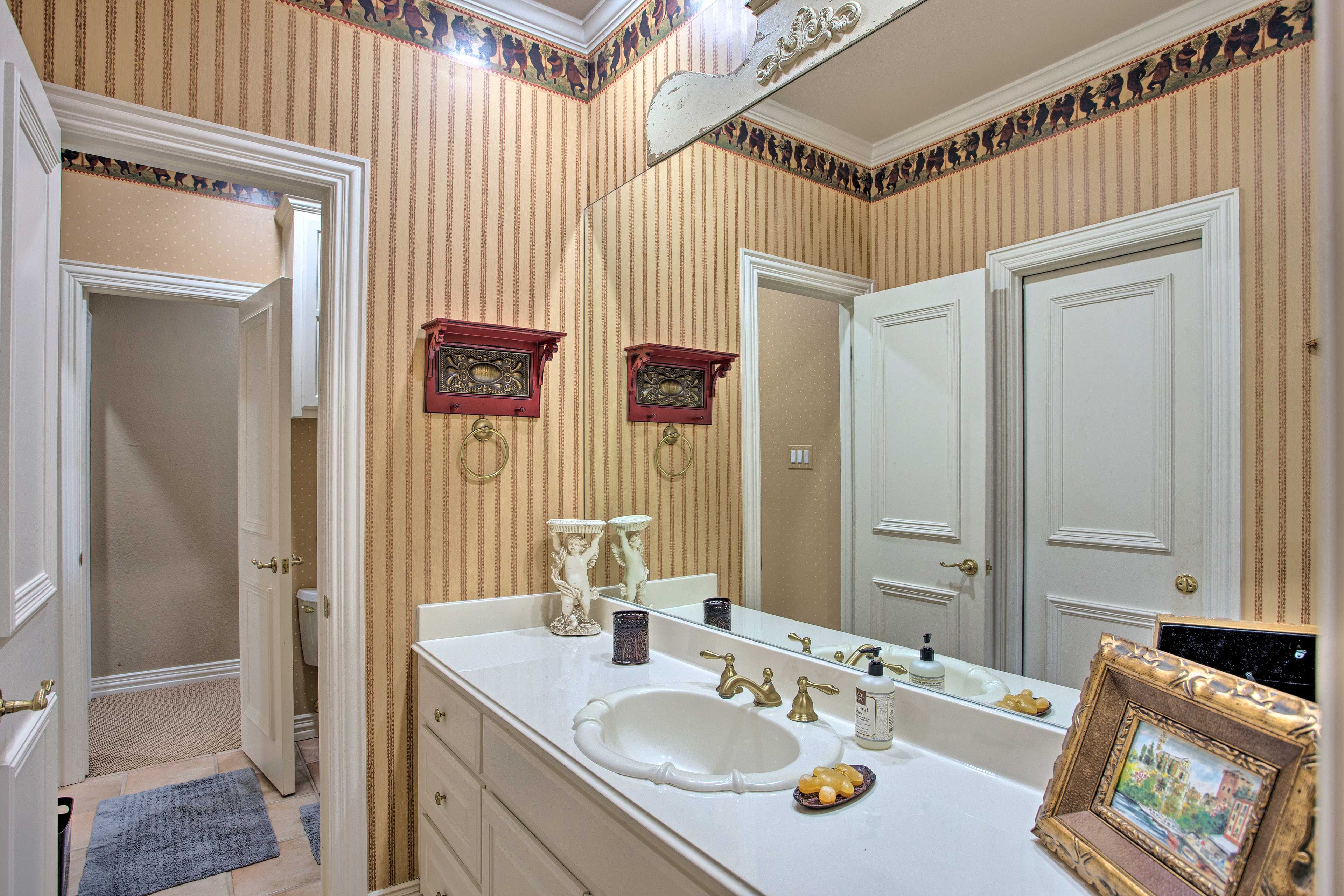 Half Bathroom | 1st floor