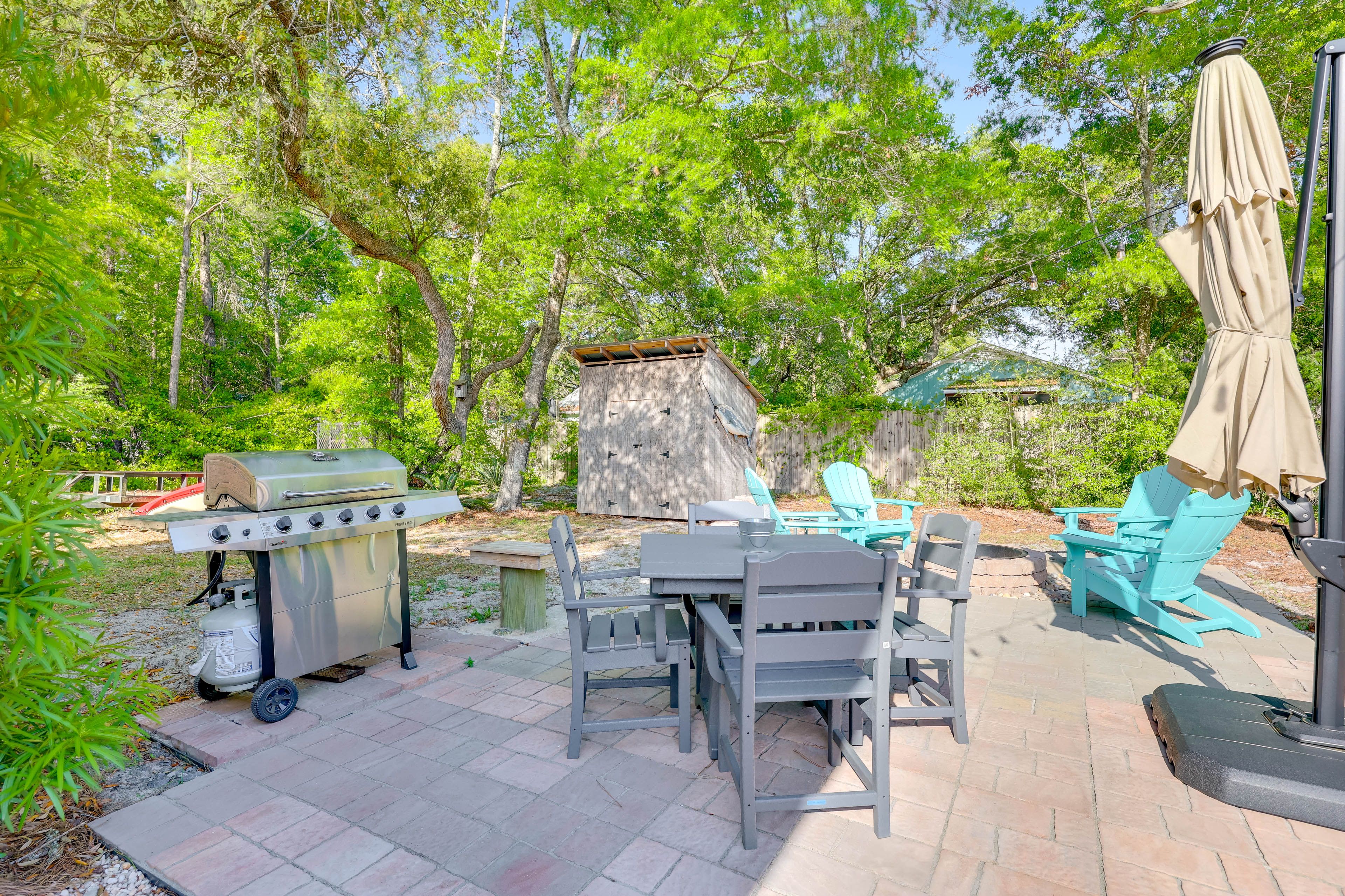 Patio | Gas Grill | Fire Pit