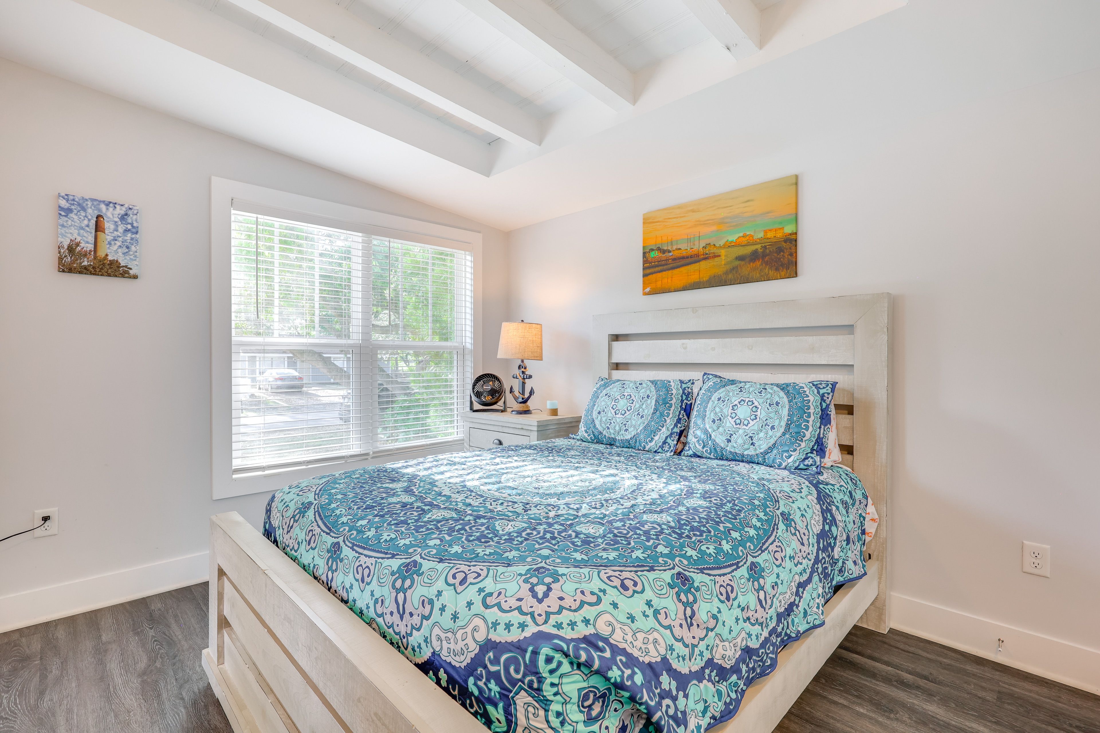Bedroom 2 | Queen Bed