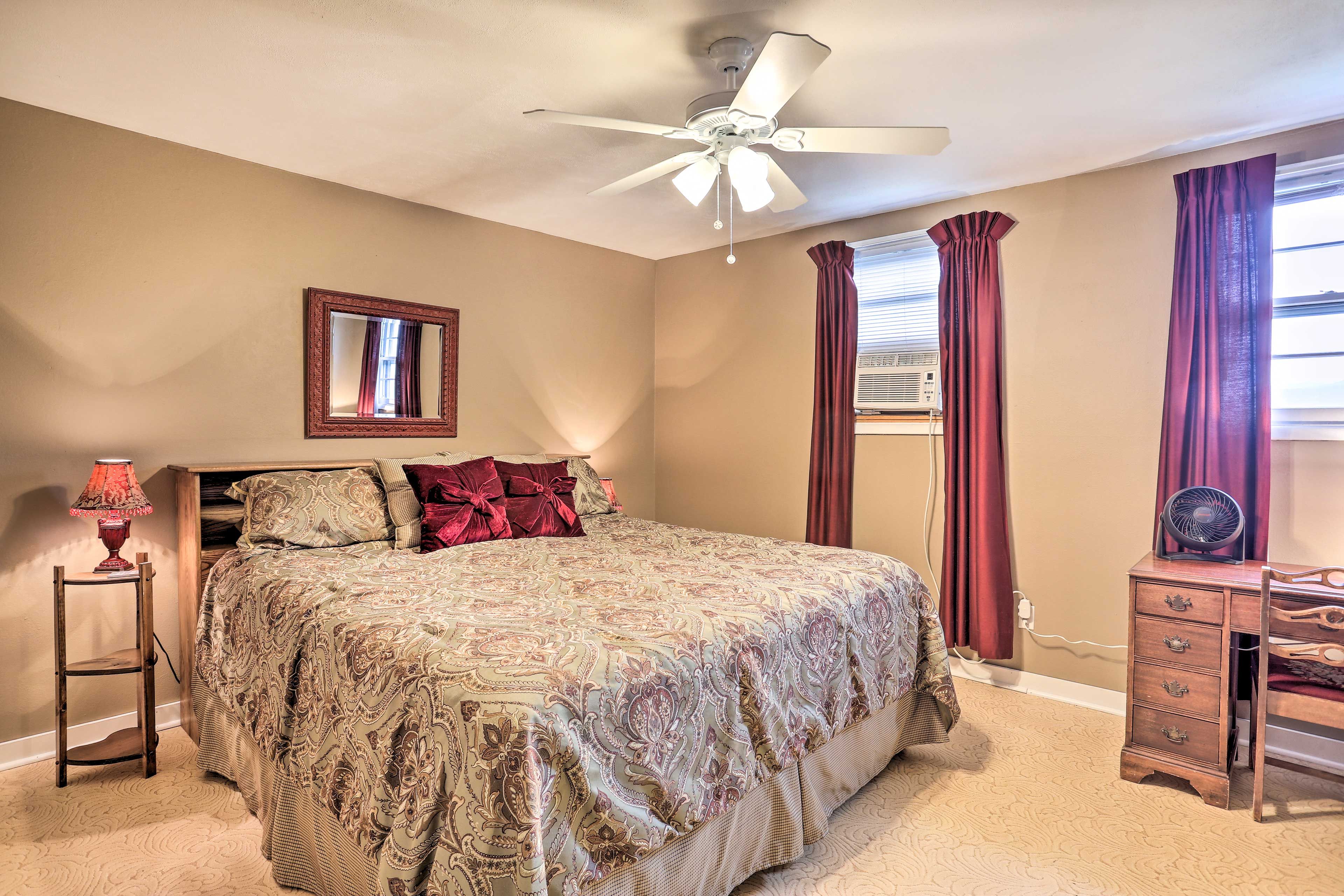 Bedroom 2 | California King Bed | 2nd Floor