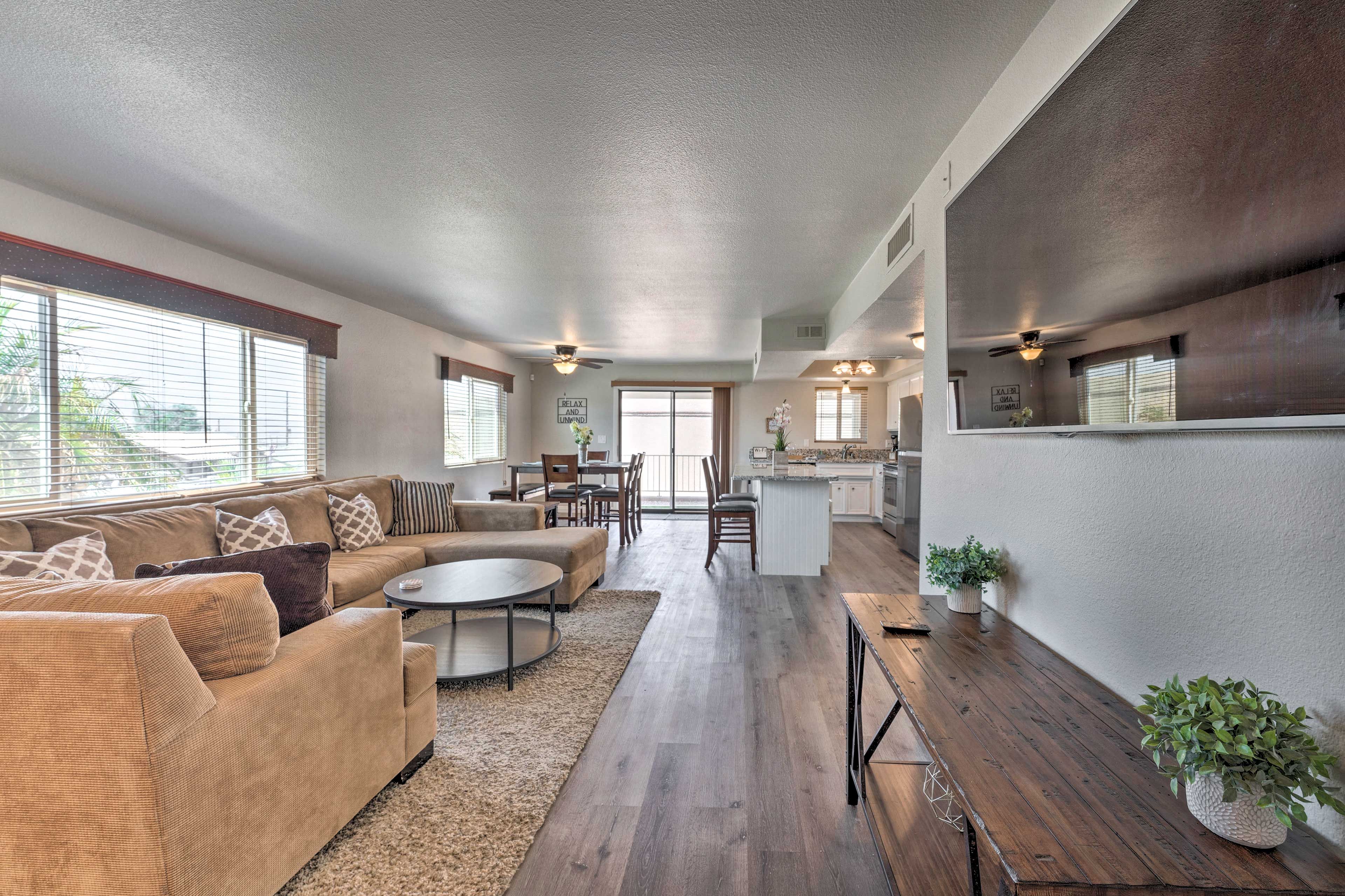 Living Area | Smart TV | Free WiFi