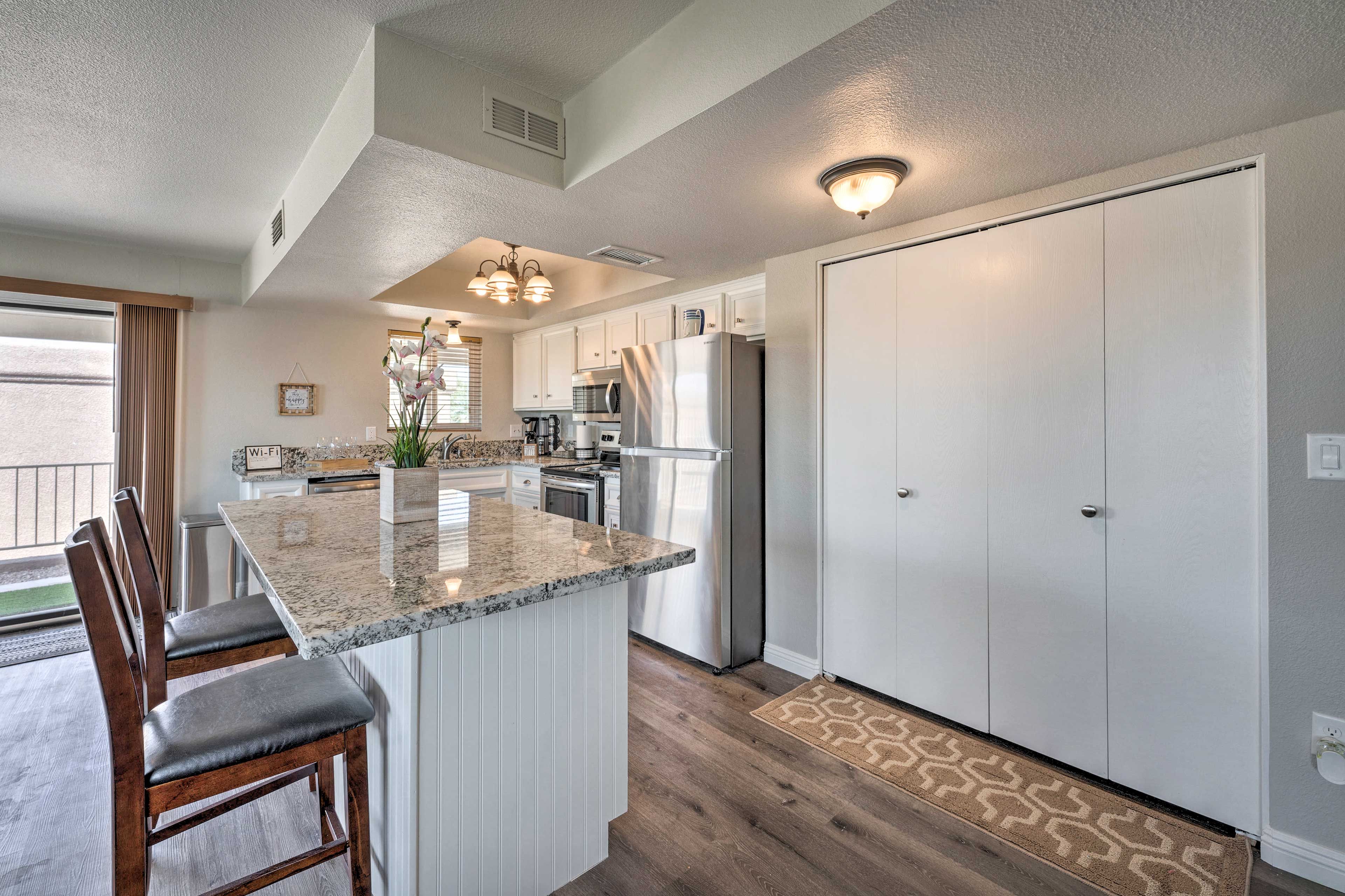 Kitchen | Fully Equipped | Granite Counters | Stainless Steel Appliances