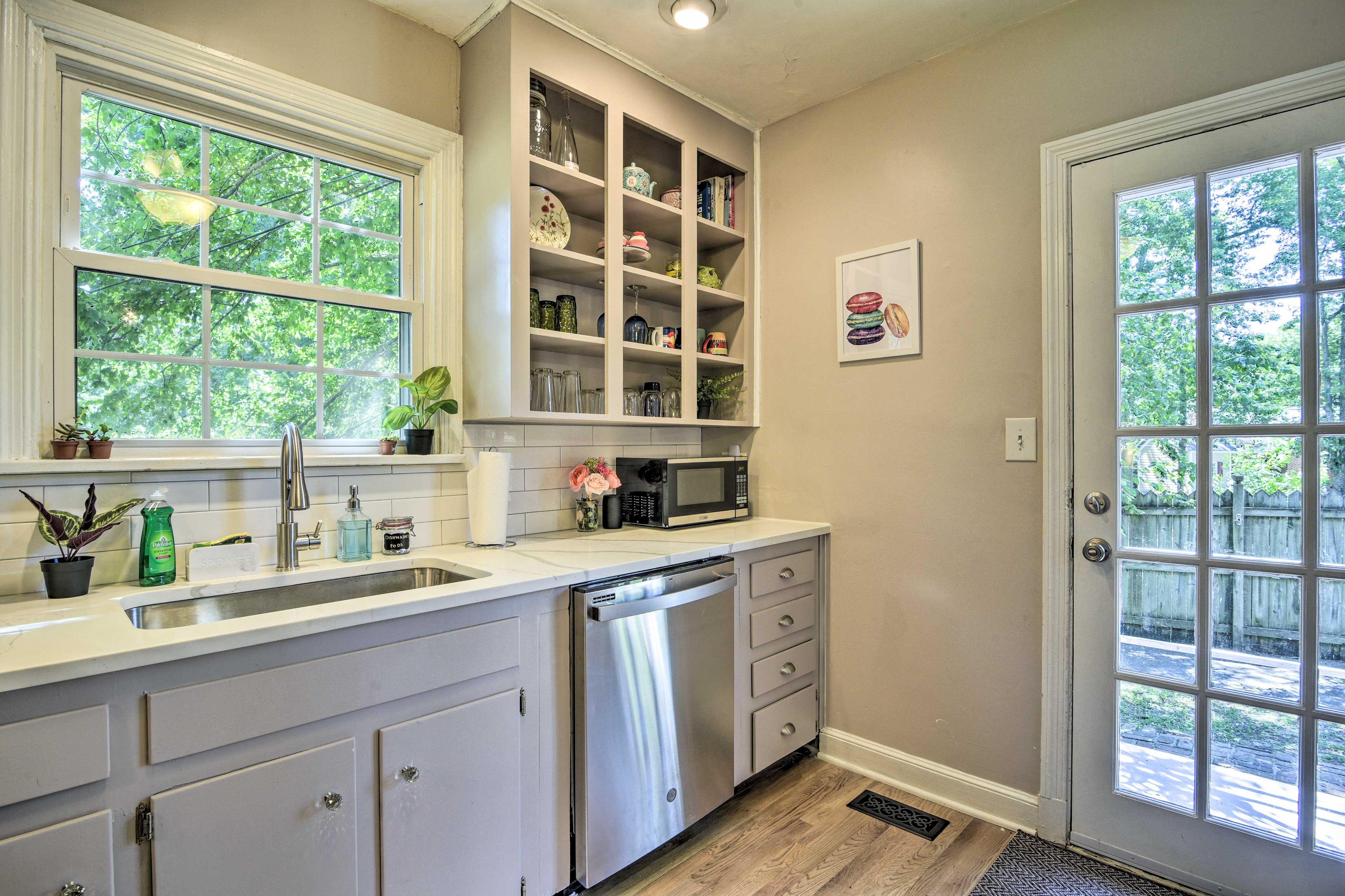 Fully Equipped Kitchen | Cooking Utensils