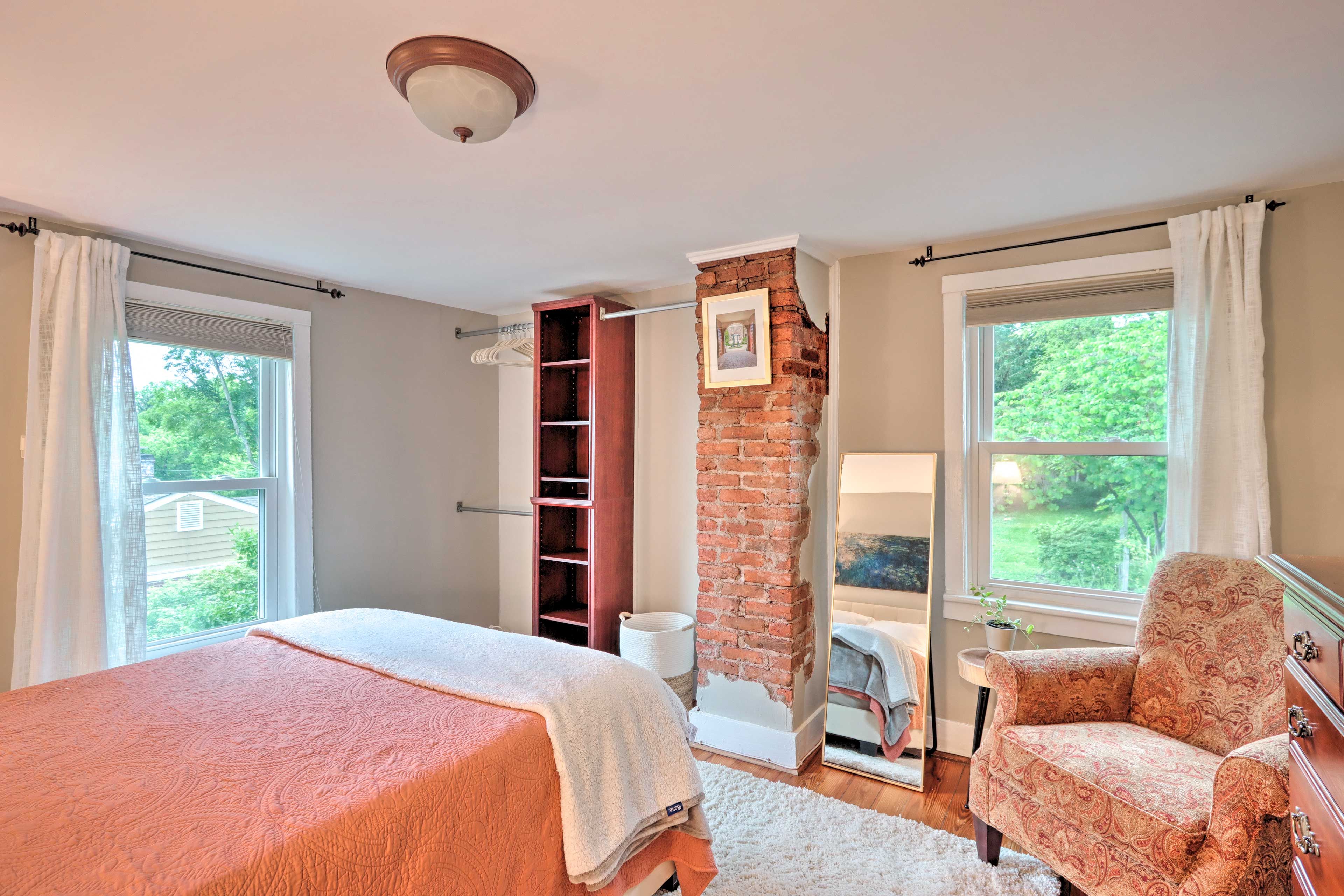 Bedroom 1 | Linens Provided