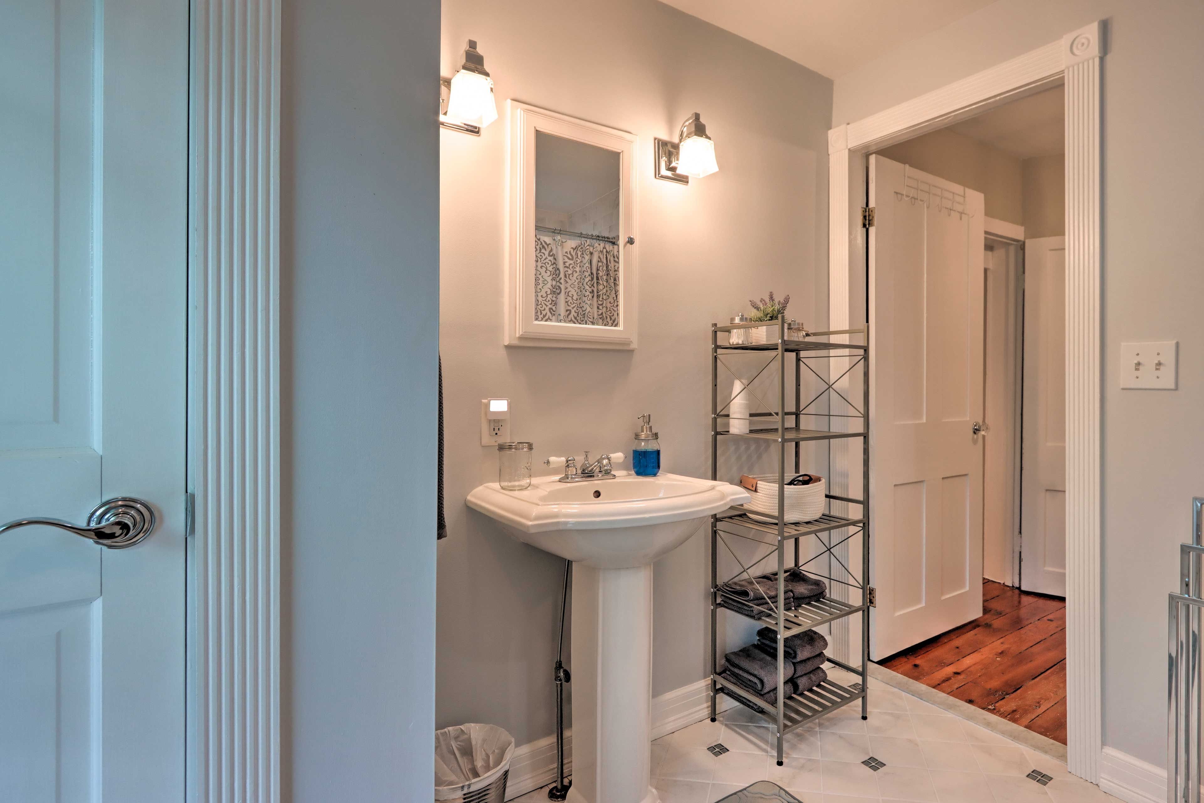 Bathroom | Towels Provided
