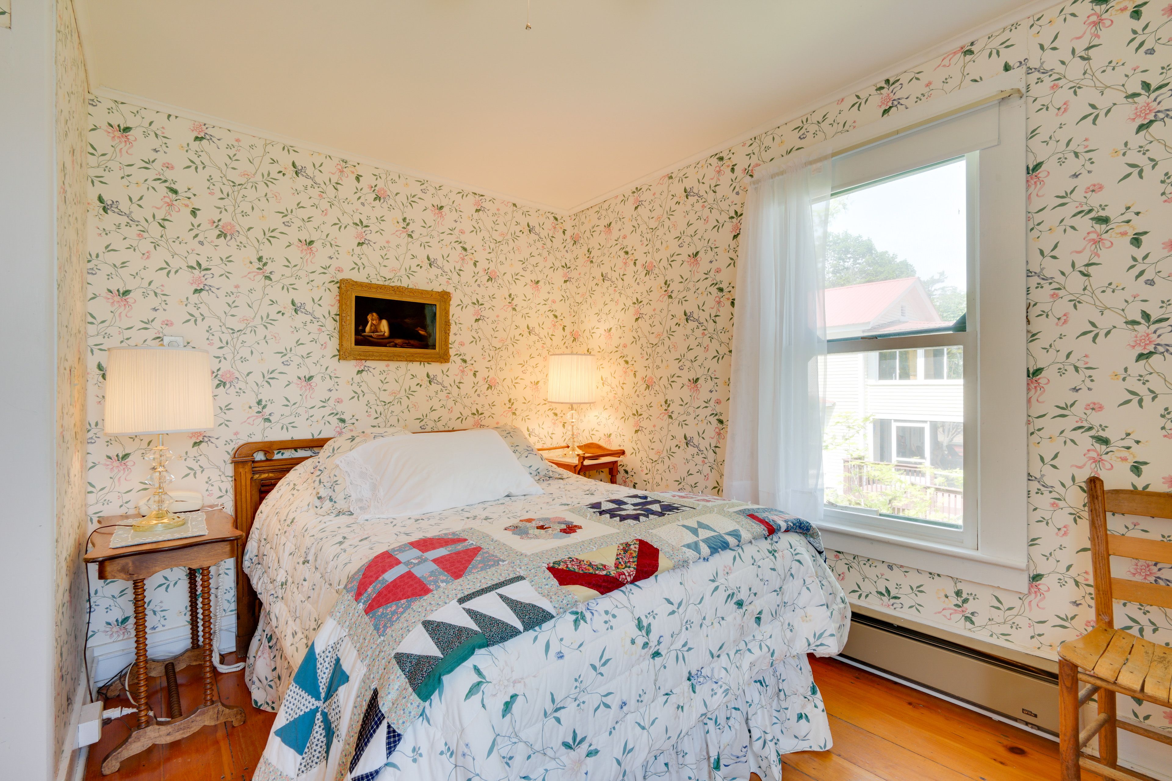 Bedroom 2 | Full Bed | 2nd Floor